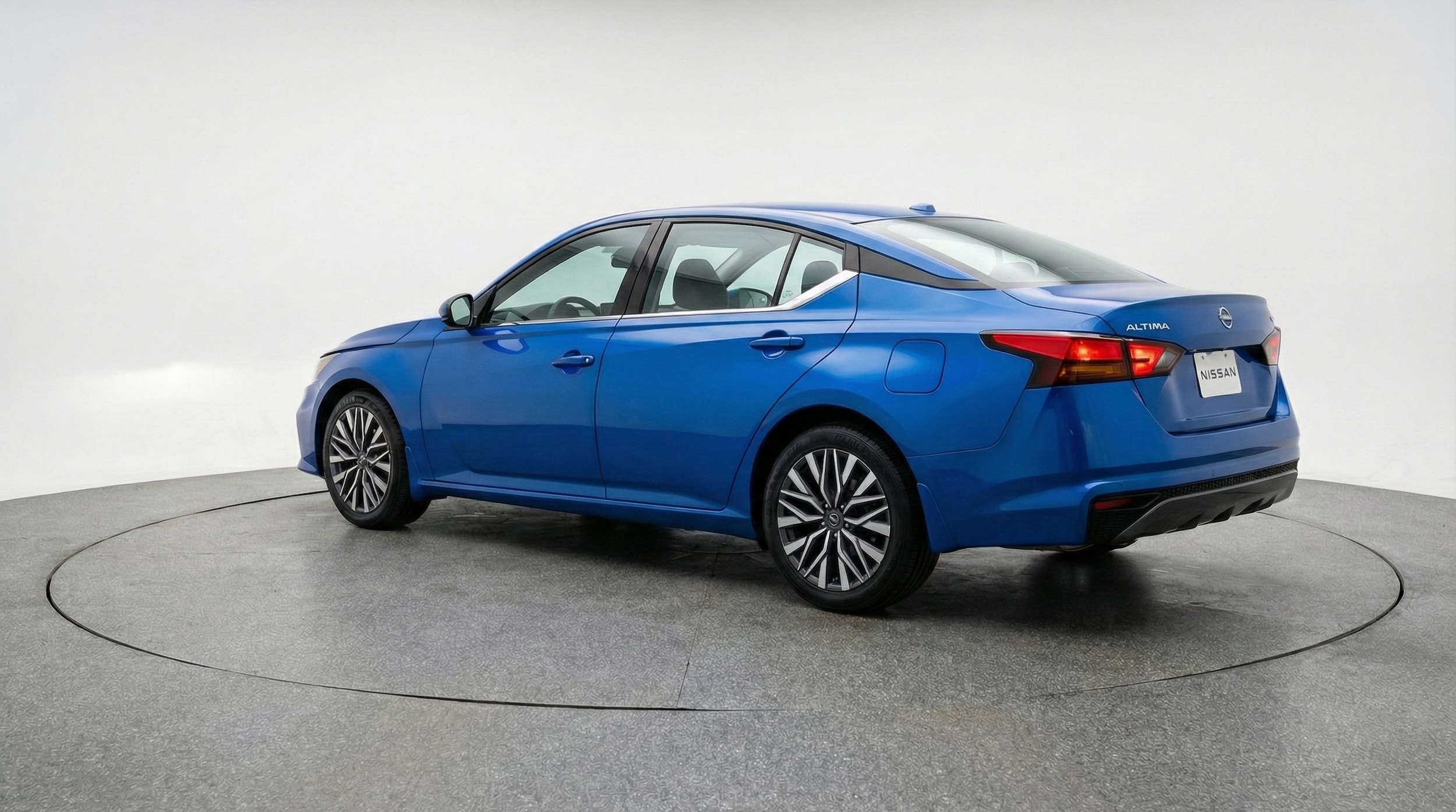 Thumbnail: 2025 Nissan Altima - 5