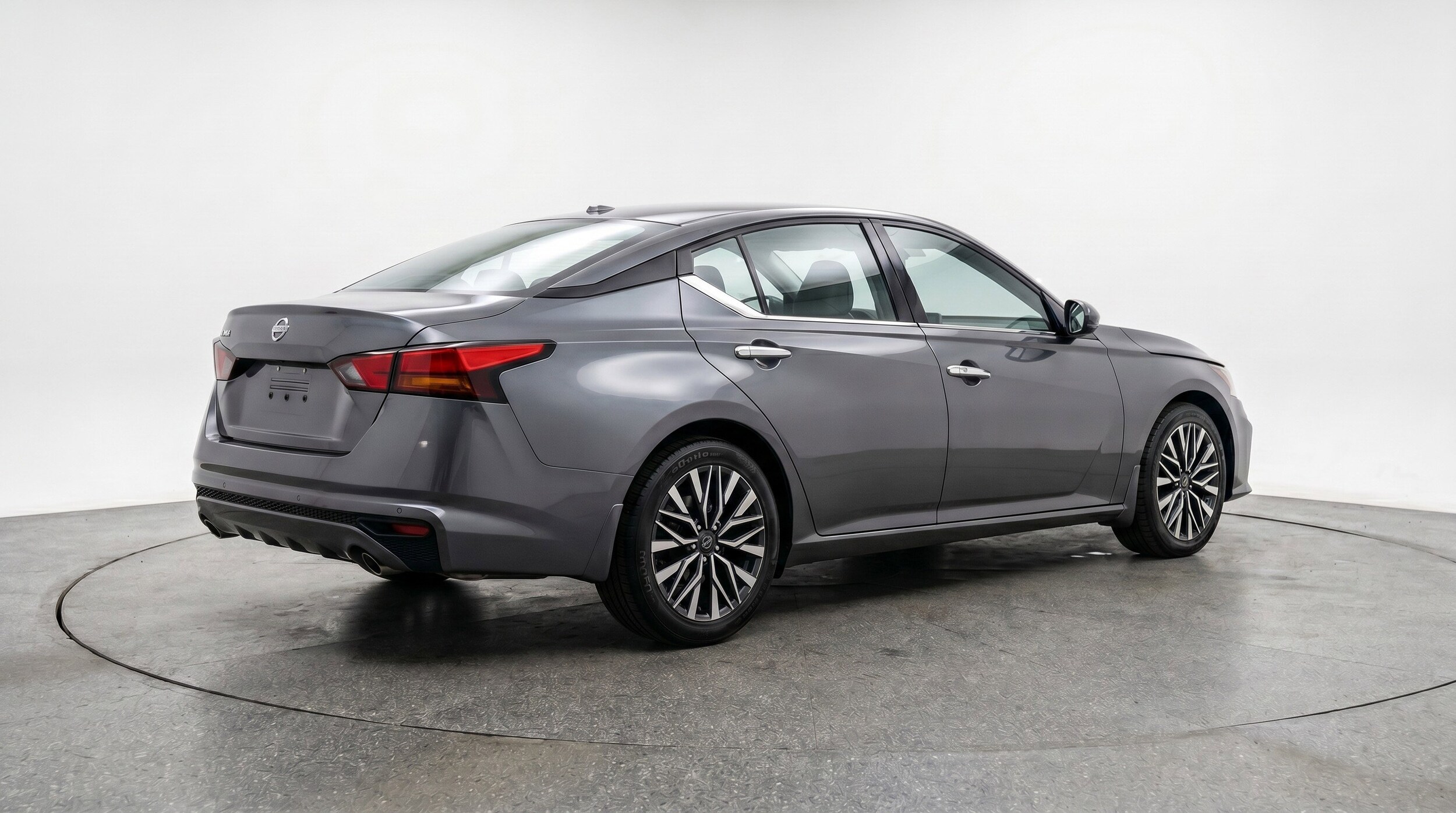 Thumbnail: 2025 Nissan Altima - 9