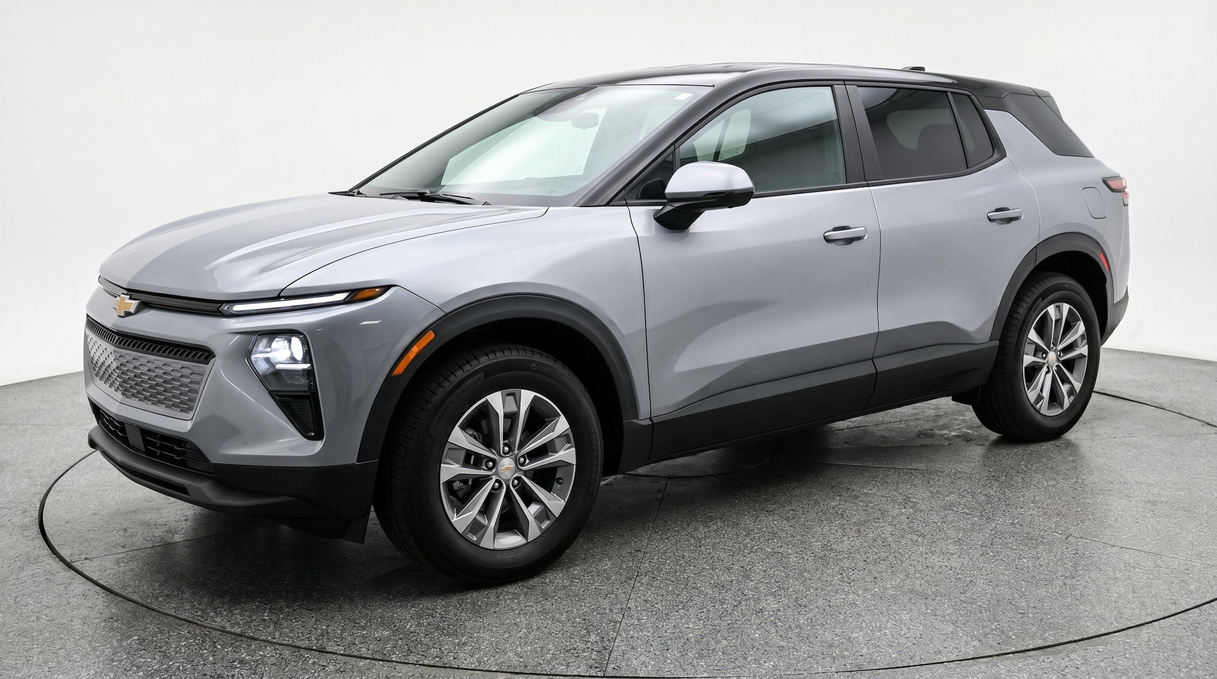 Thumbnail: 2025 Chevrolet Equinox - 3