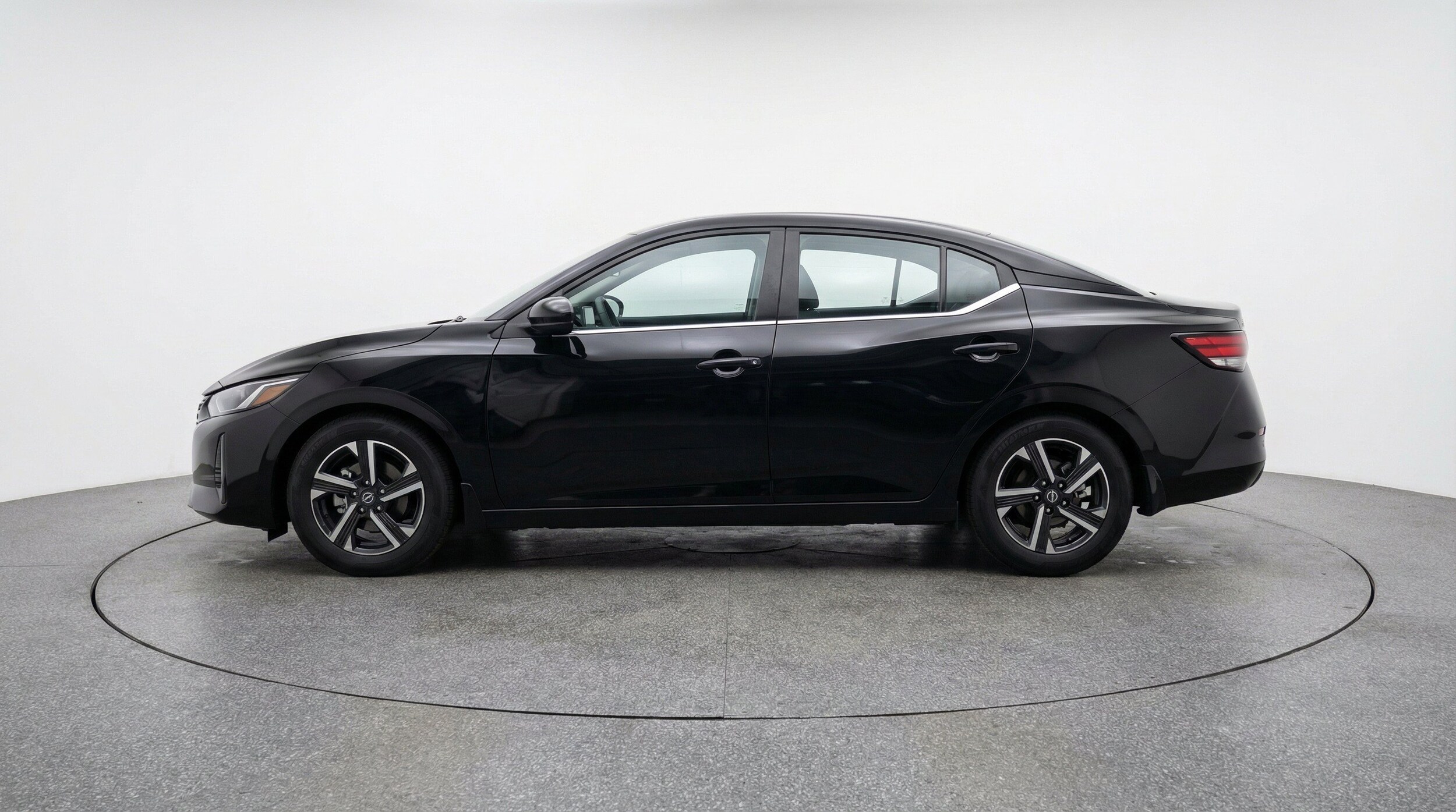 Thumbnail: 2025 Nissan Sentra - 5
