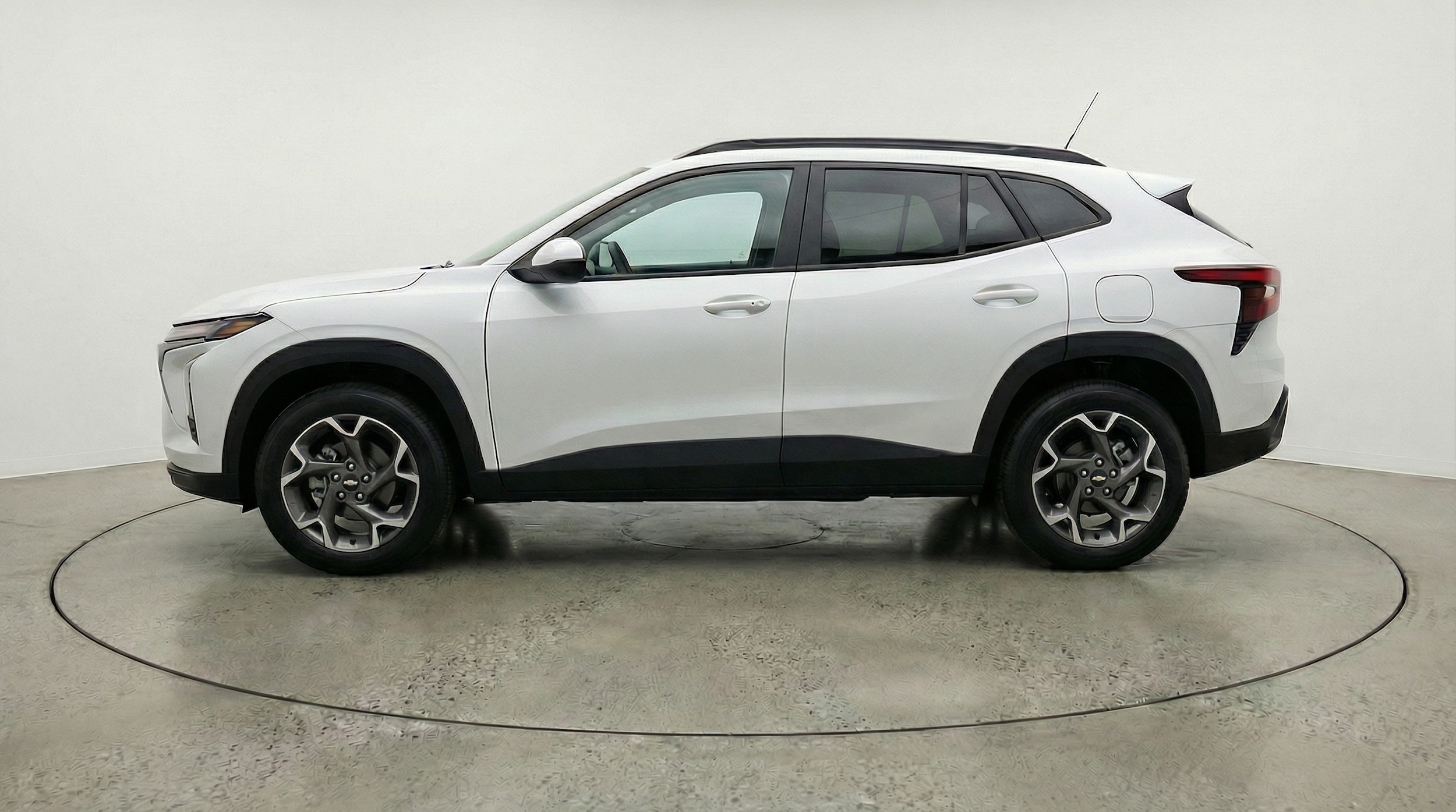 Thumbnail: 2025 Chevrolet Trax - 4