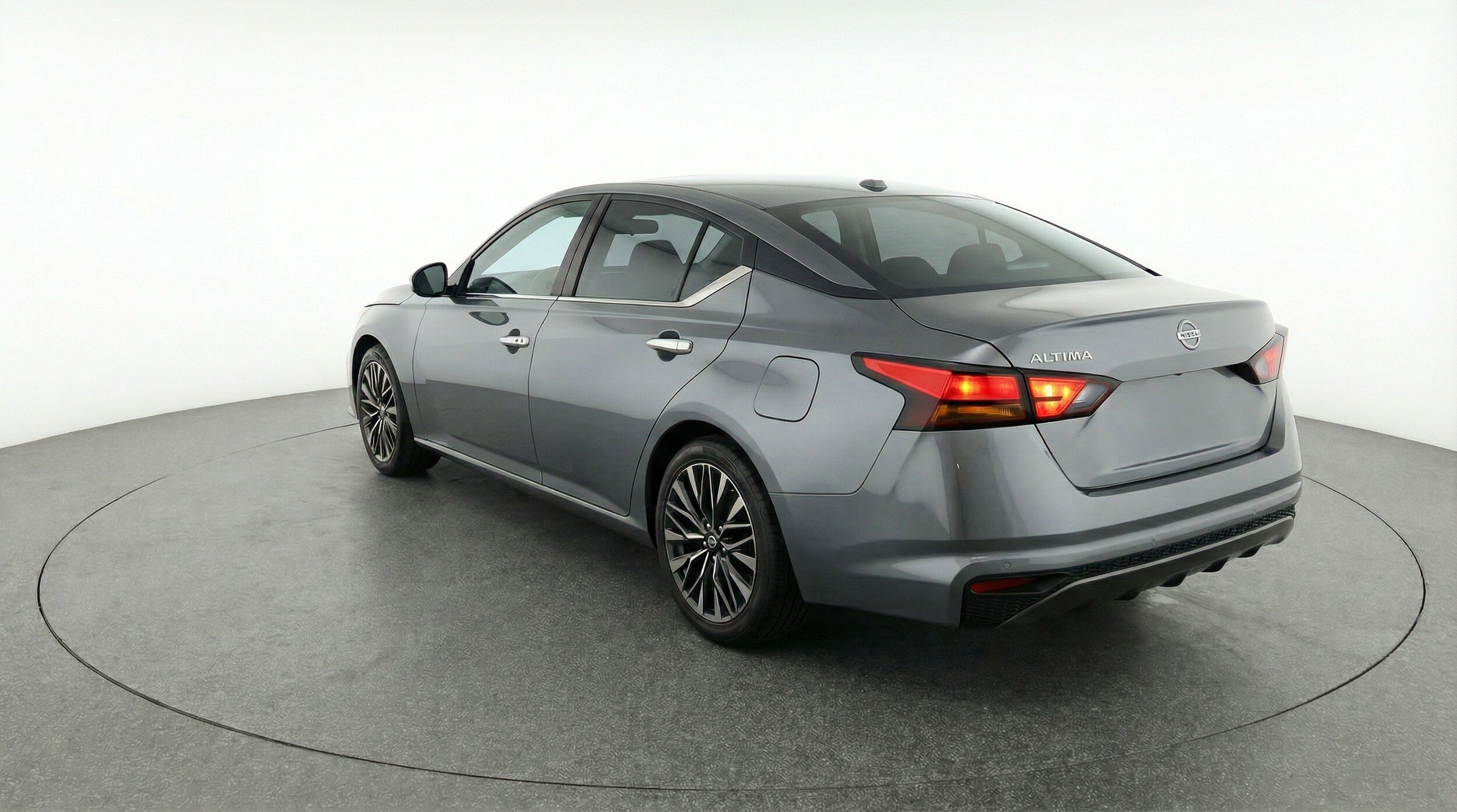 Thumbnail: 2025 Nissan Altima - 6