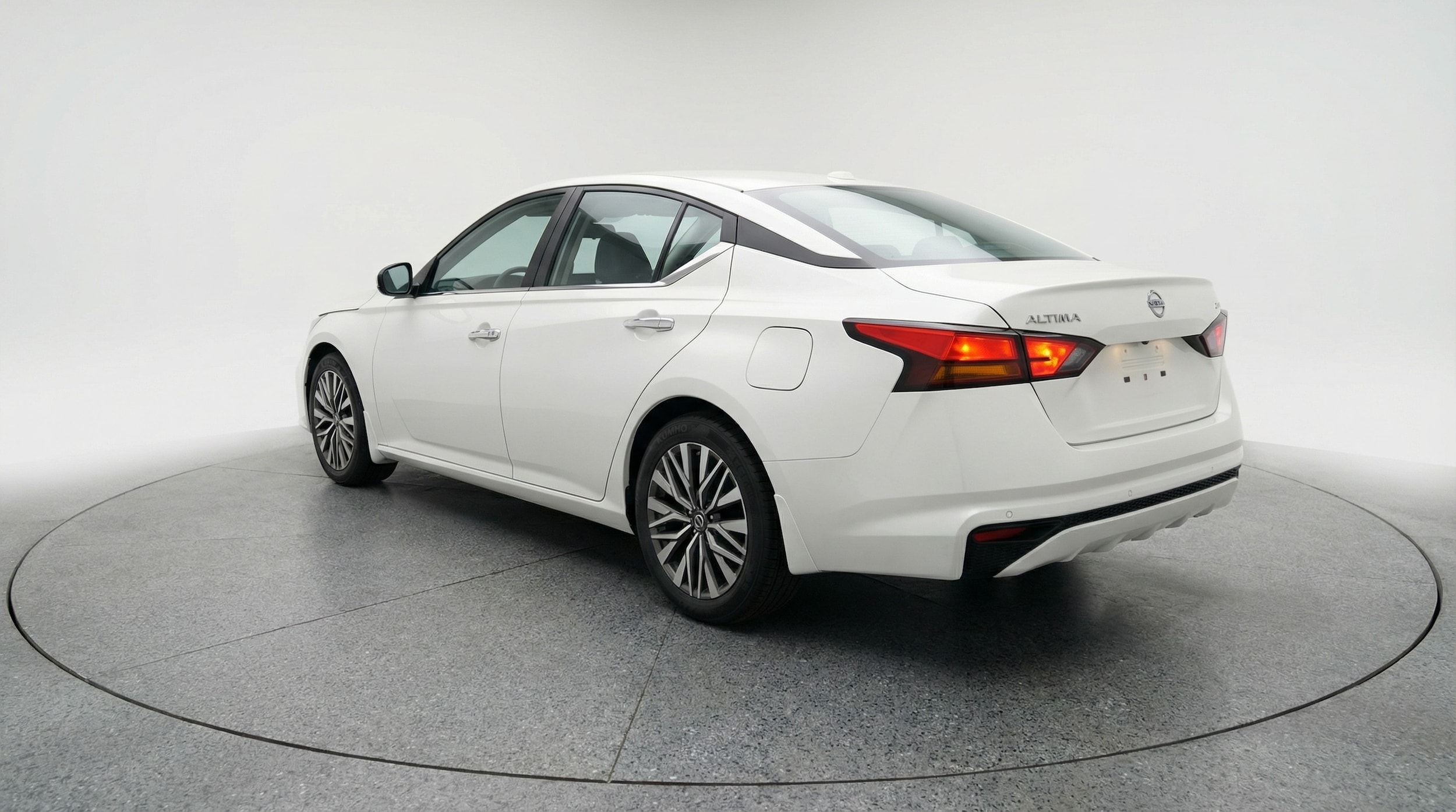 Thumbnail: 2025 Nissan Altima - 5