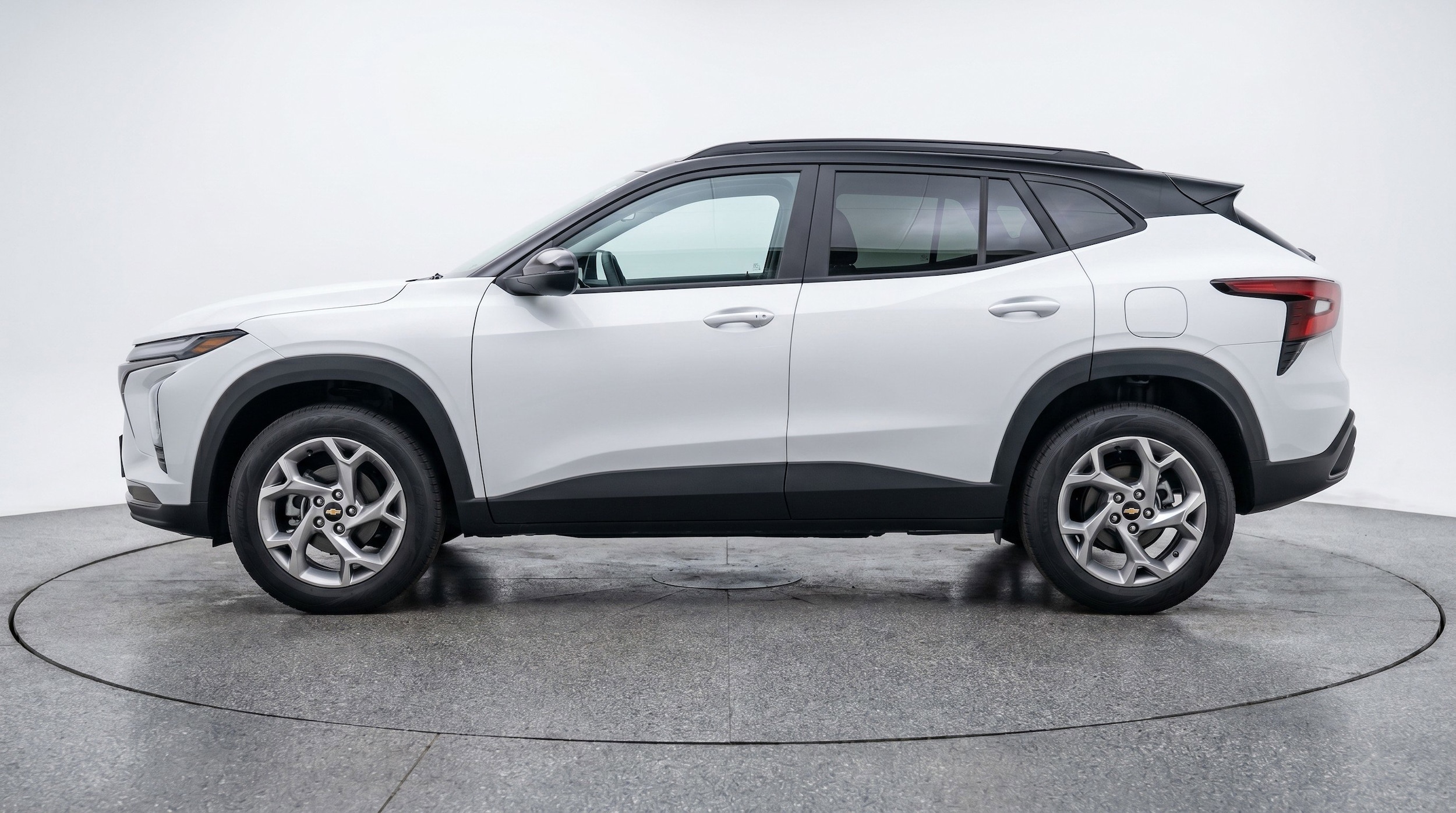 Thumbnail: 2025 Chevrolet Trax - 5