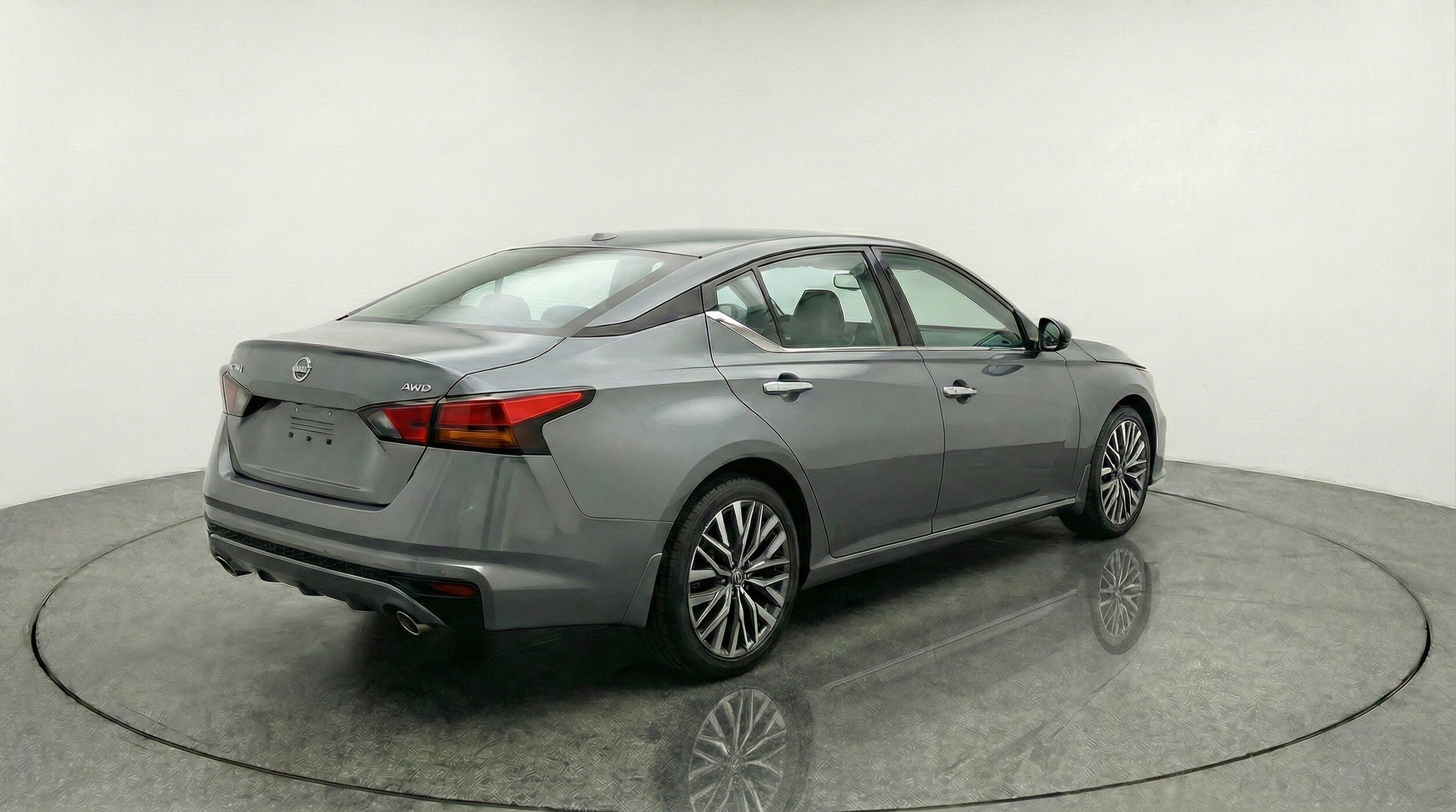 Thumbnail: 2025 Nissan Altima - 9