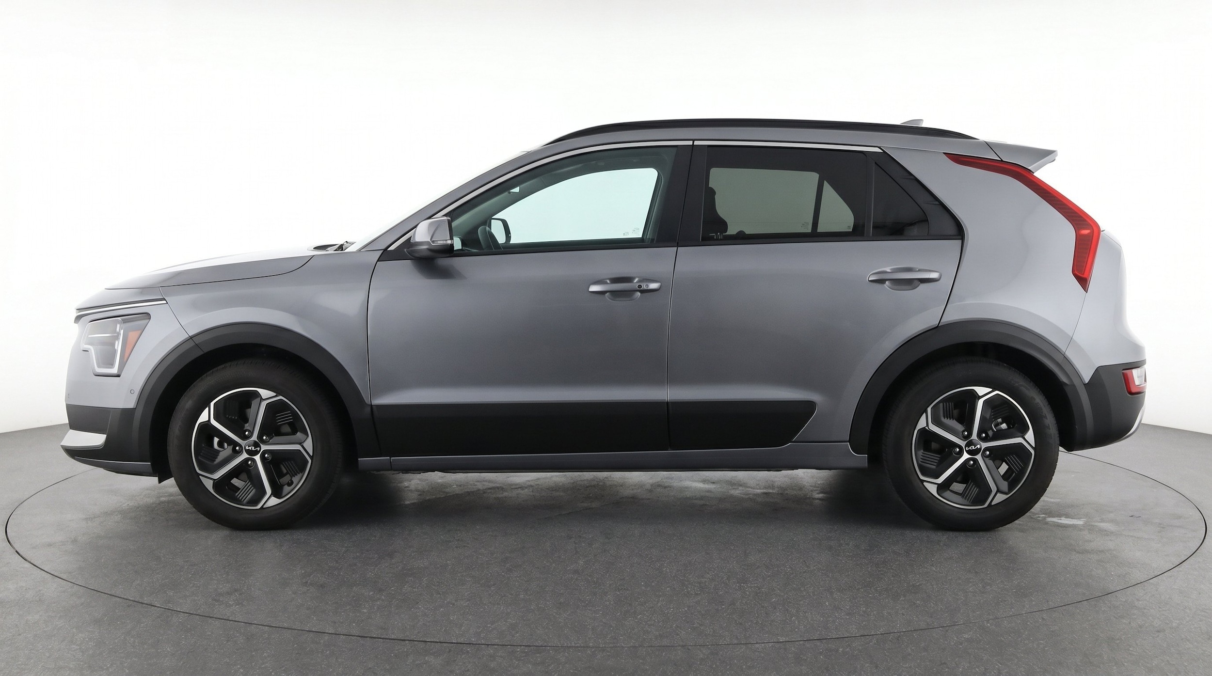Thumbnail: 2026 Kia Niro - 5