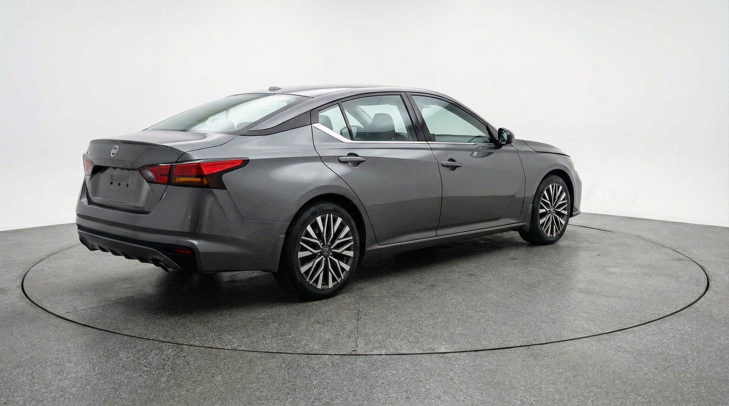 Thumbnail: 2025 Nissan Altima - 9