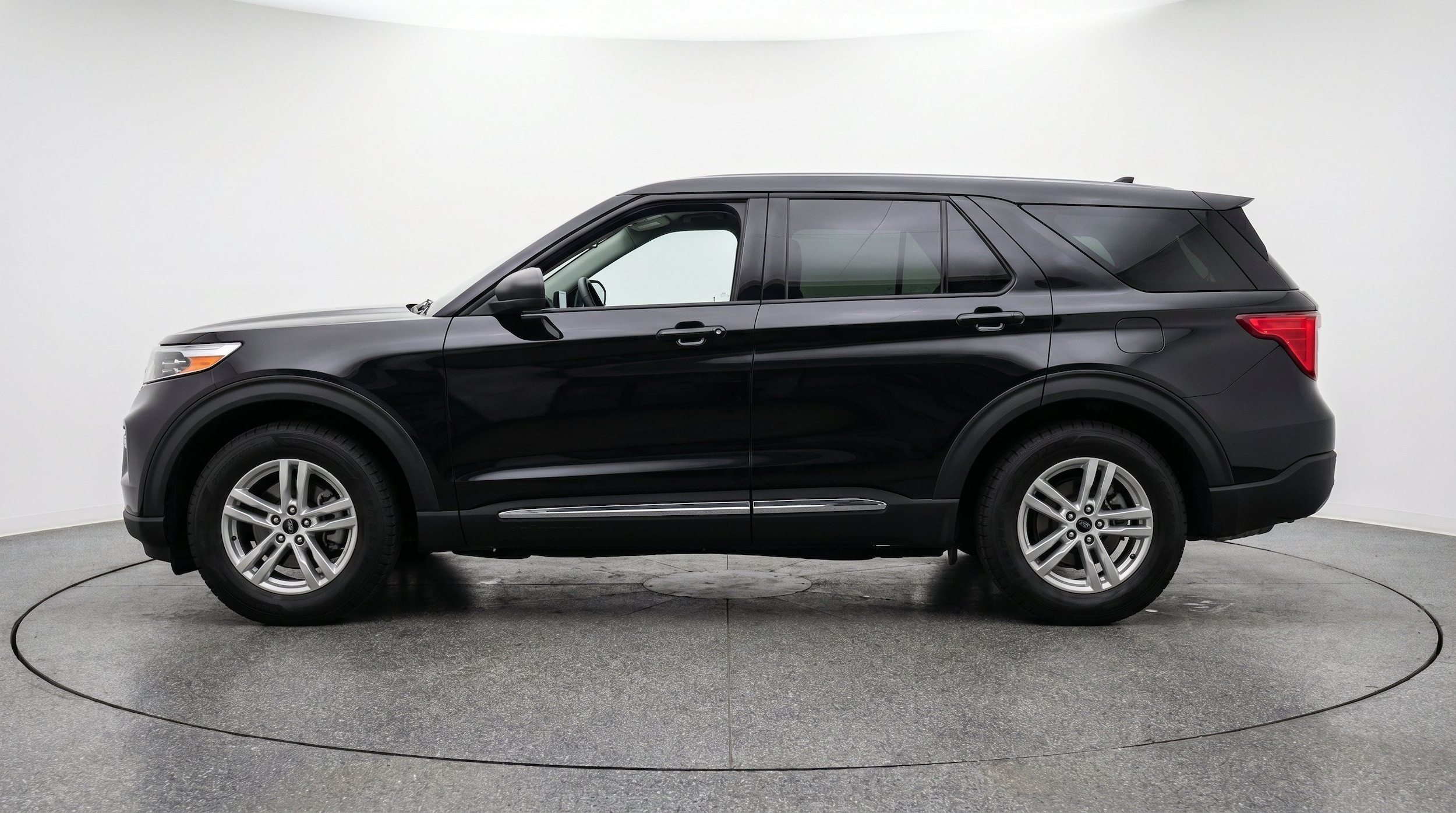 Thumbnail: 2024 Ford Explorer - 5