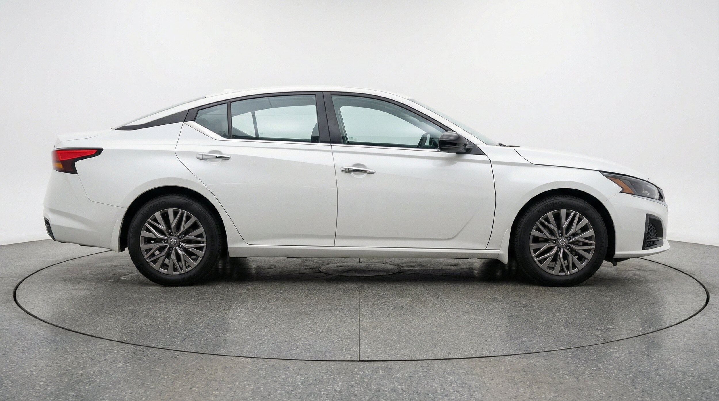 Thumbnail: 2025 Nissan Altima - 11