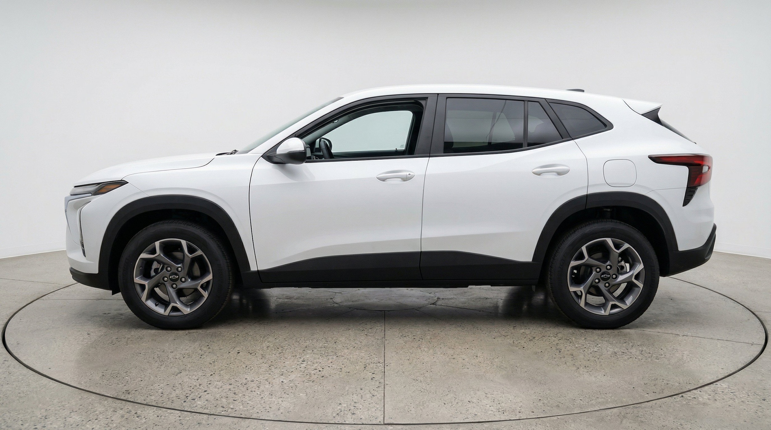 Thumbnail: 2025 Chevrolet Trax - 5