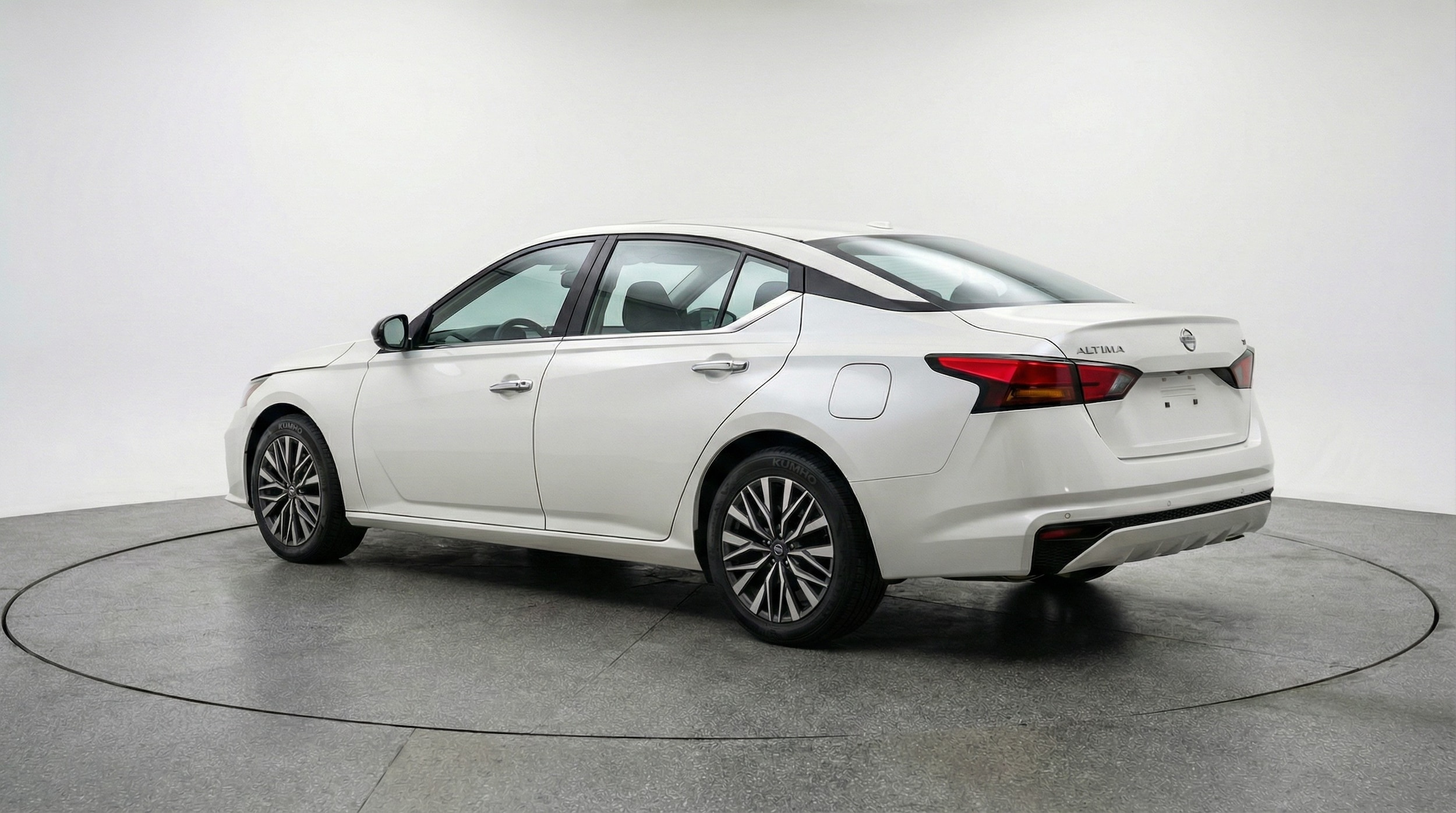 Thumbnail: 2025 Nissan Altima - 5