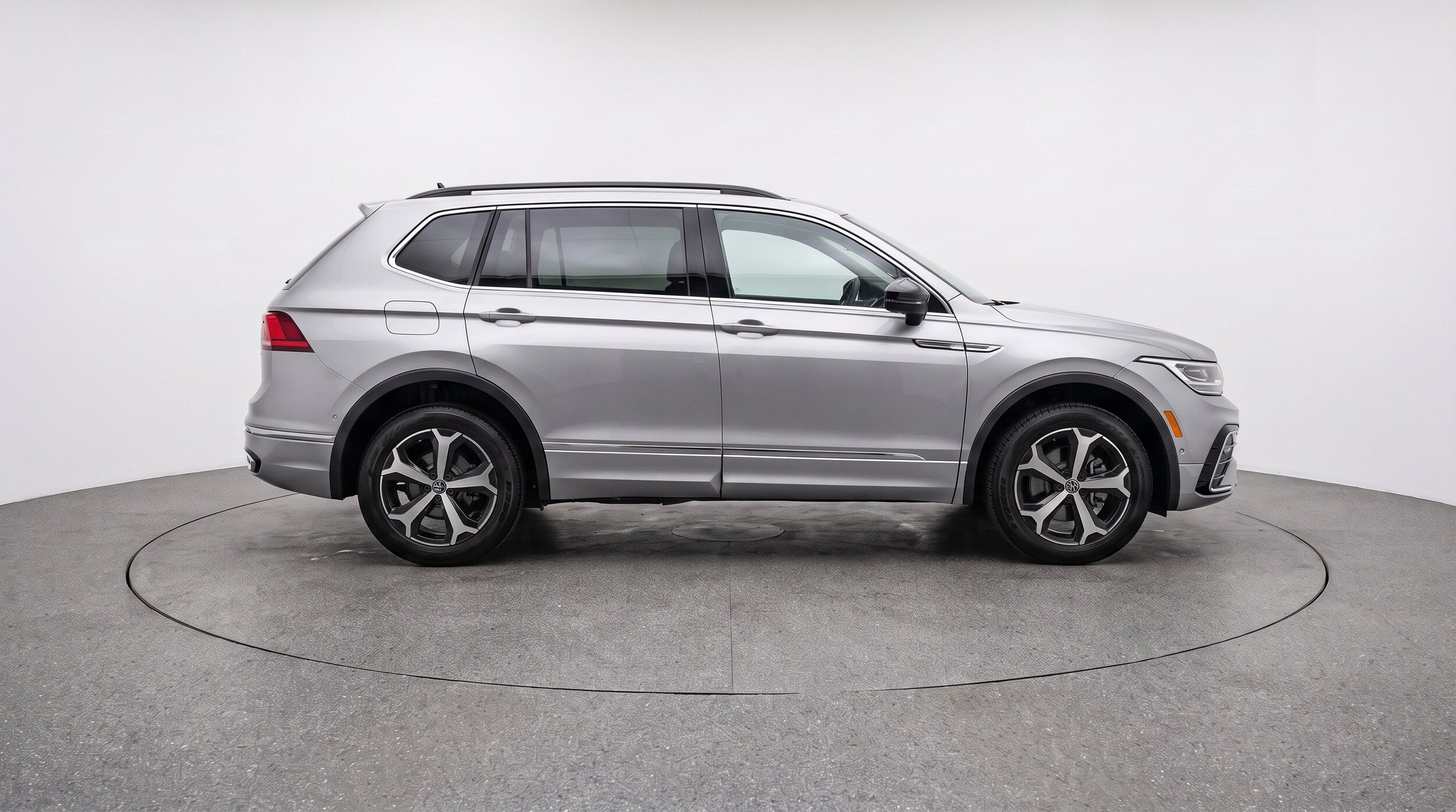 Thumbnail: 2026 Volkswagen Tiguan - 11