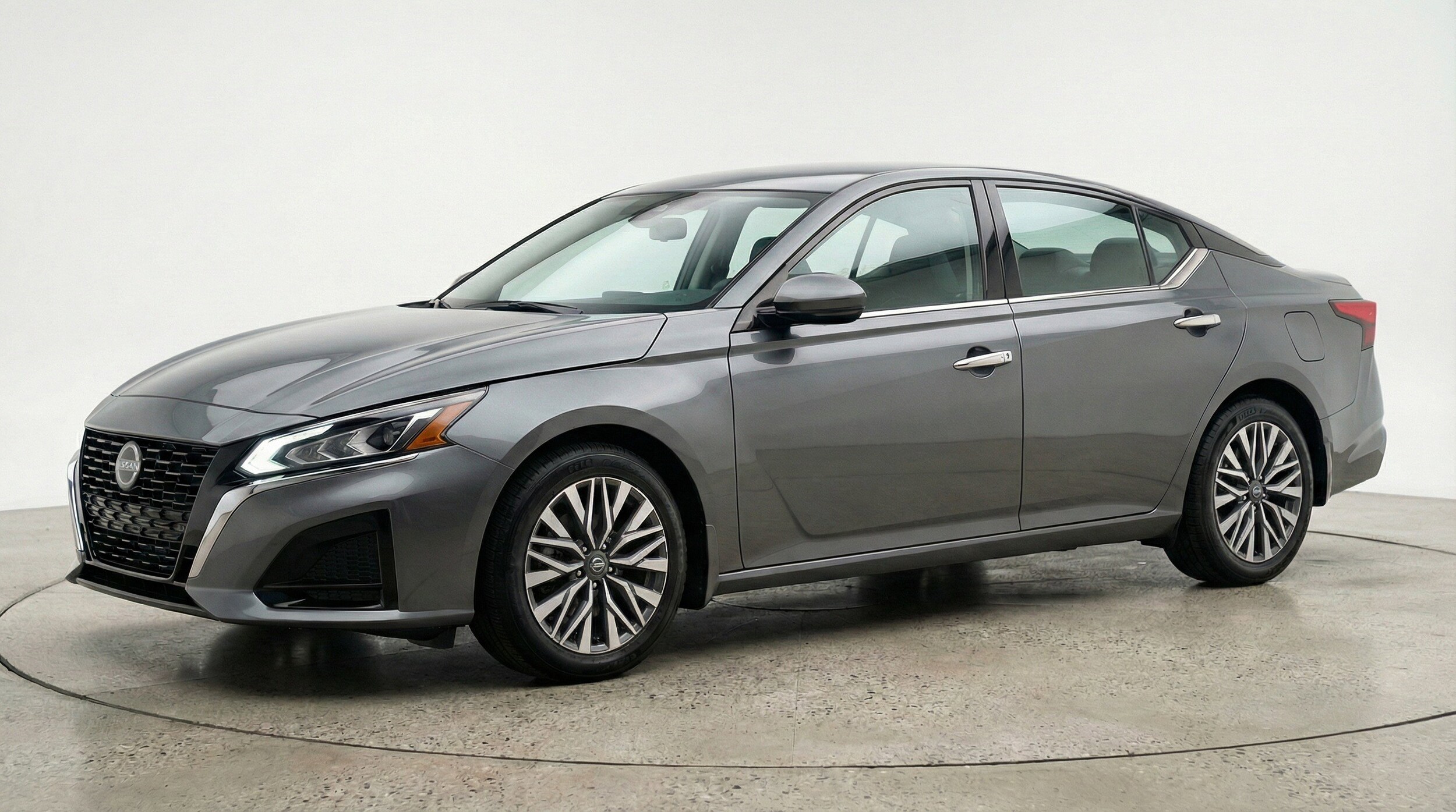 Thumbnail: 2025 Nissan Altima - 3