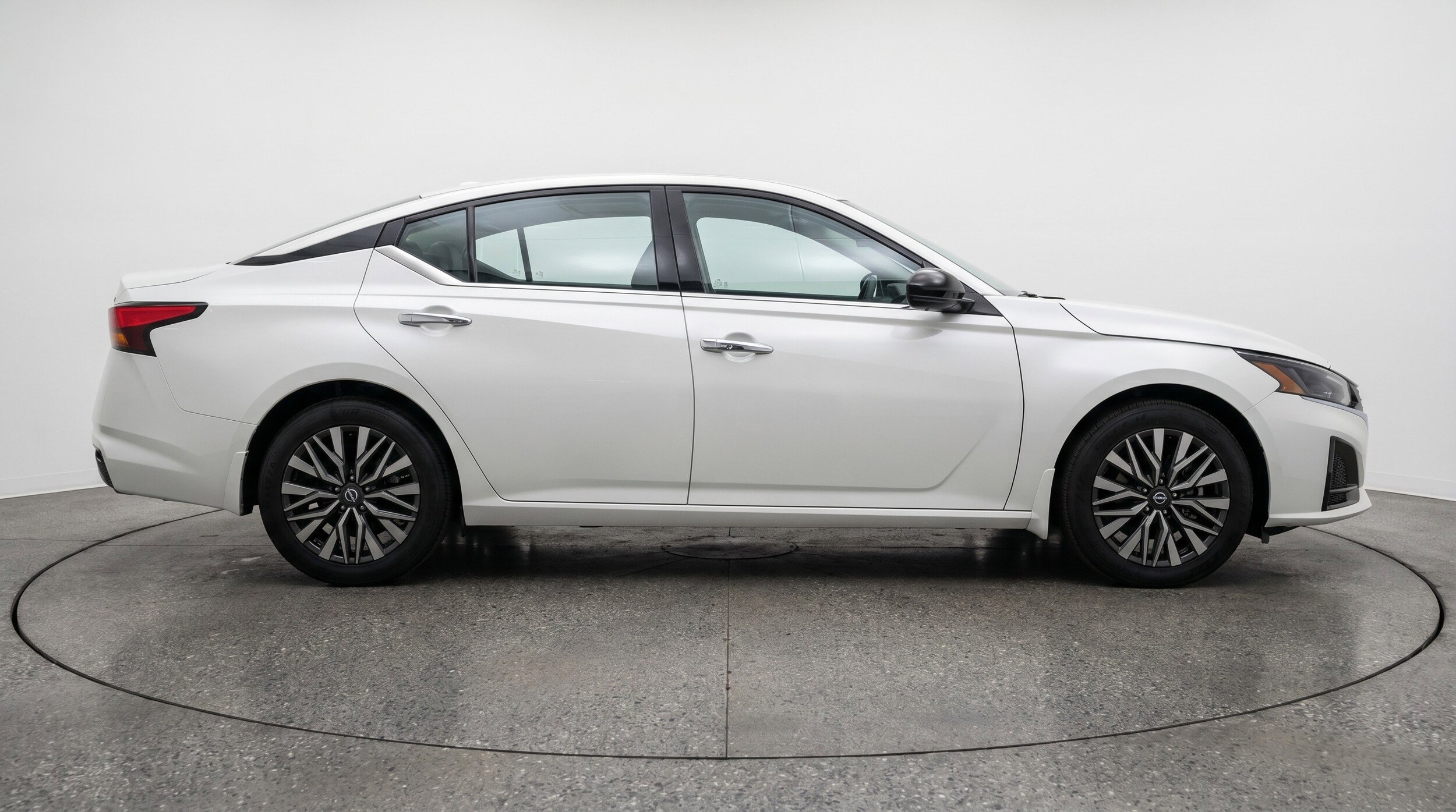Thumbnail: 2025 Nissan Altima - 11