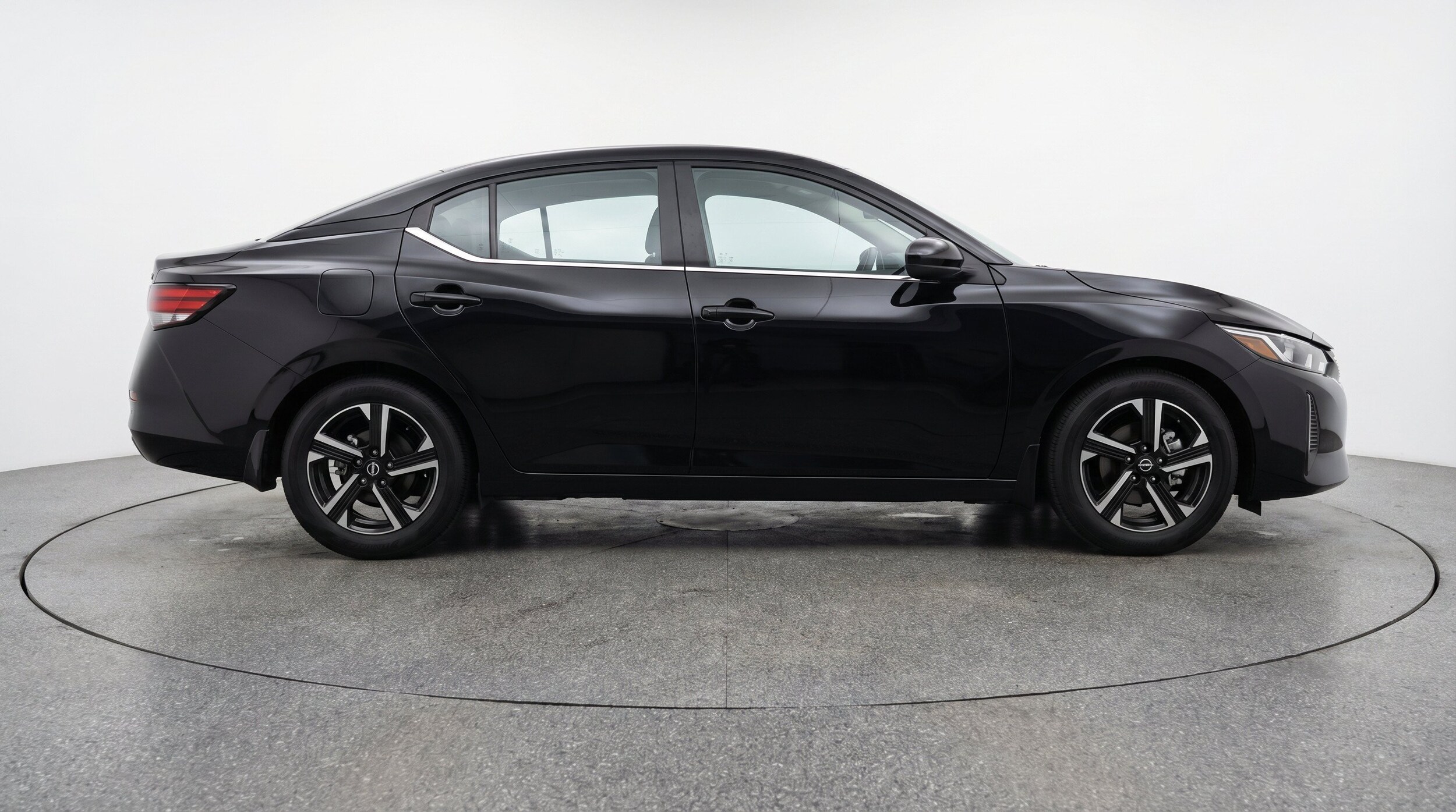 Thumbnail: 2025 Nissan Sentra - 11