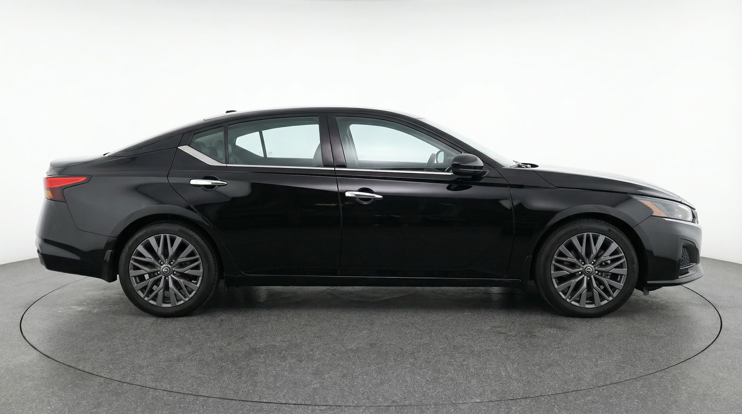 Thumbnail: 2025 Nissan Altima - 8