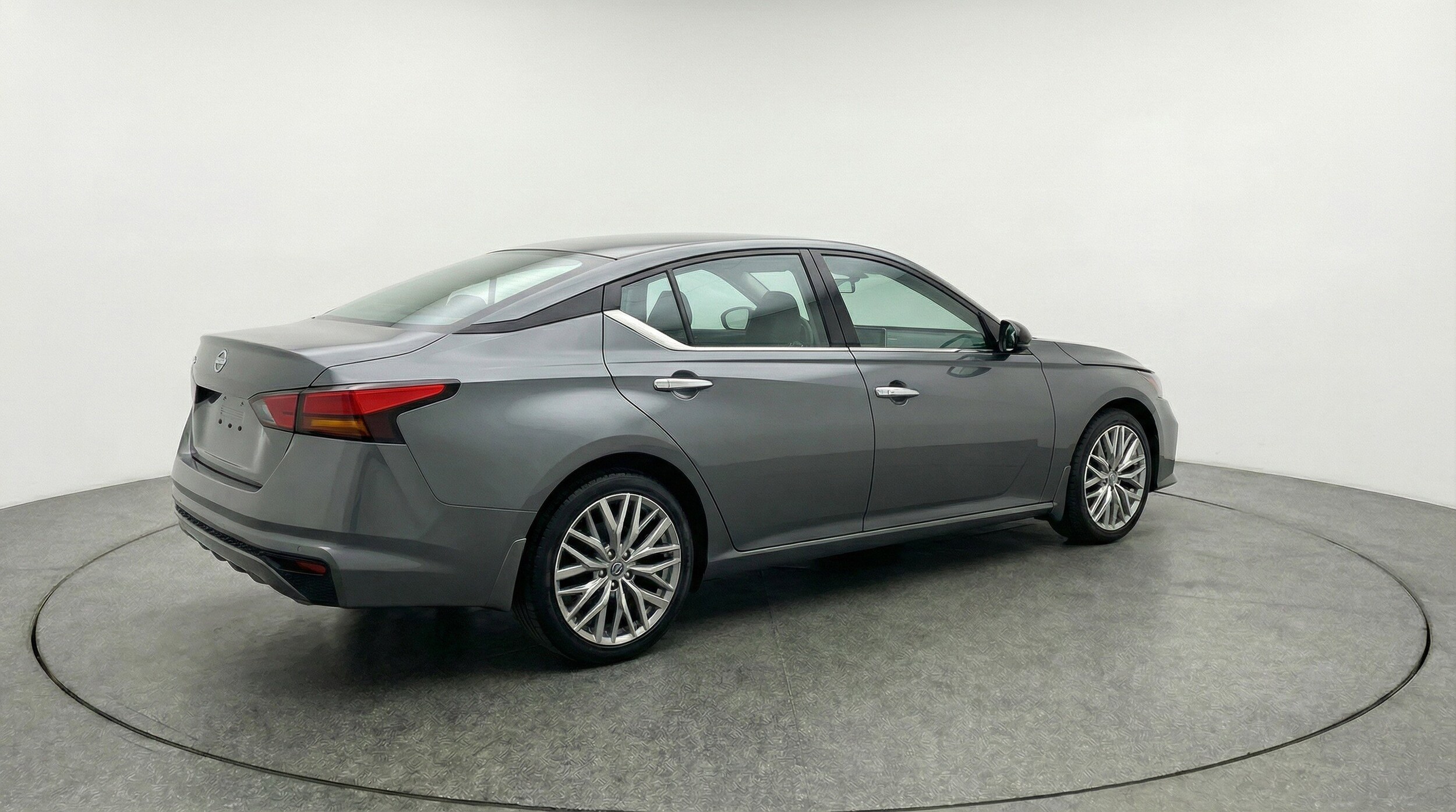 Thumbnail: 2025 Nissan Altima - 9