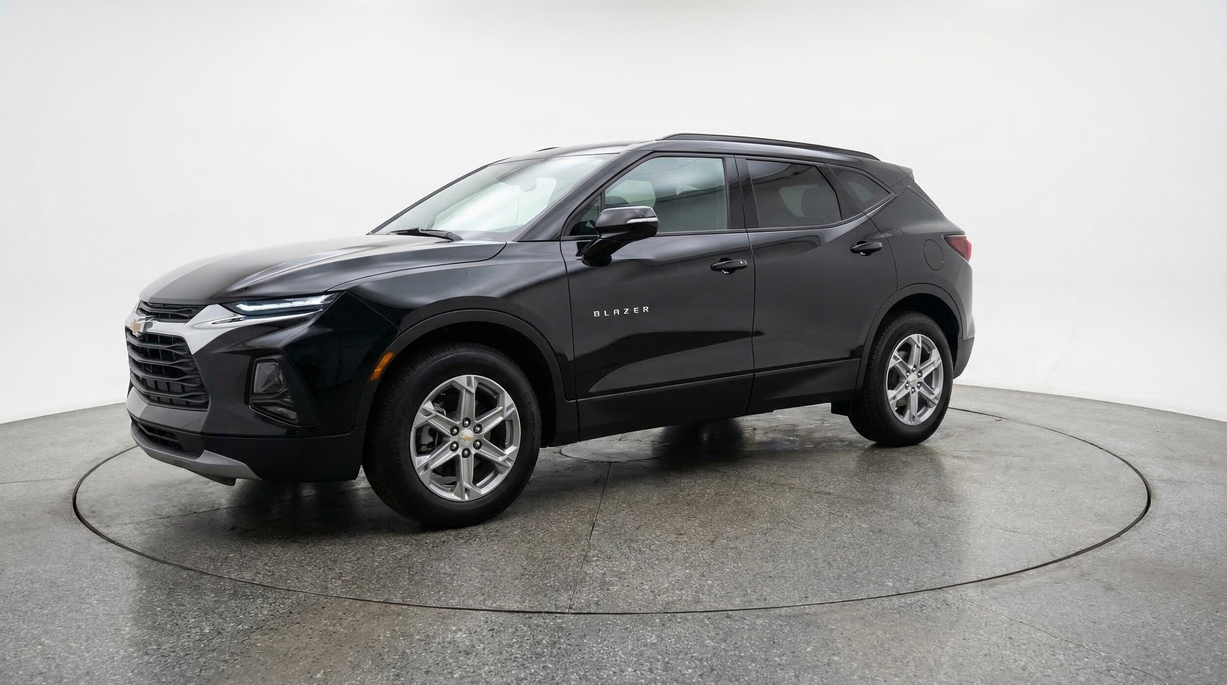 Thumbnail: 2025 Chevrolet Blazer - 3