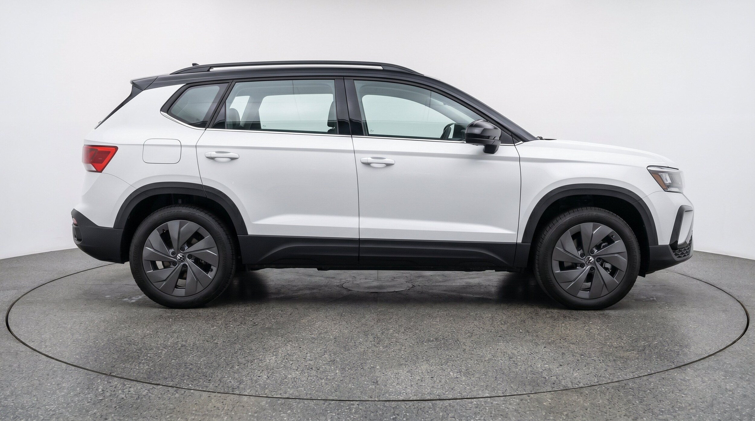 Thumbnail: 2026 Volkswagen Taos - 11