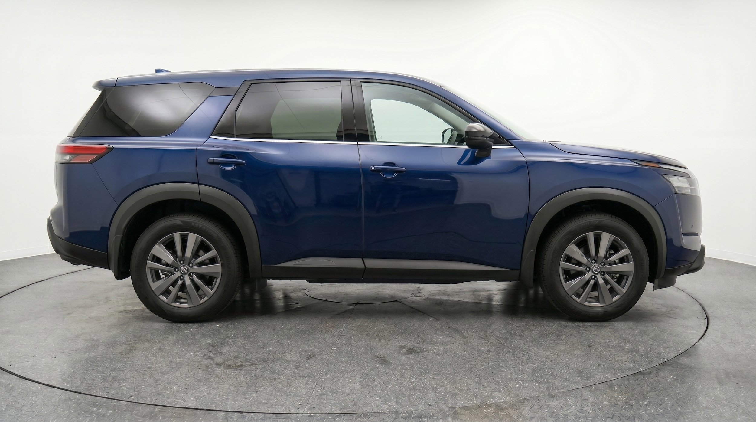 Thumbnail: 2025 Nissan Pathfinder - 8
