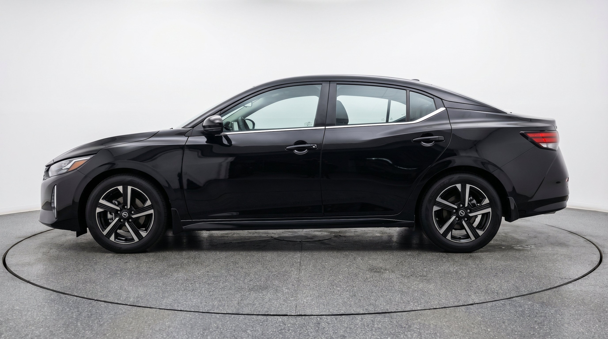 Thumbnail: 2025 Nissan Sentra - 5