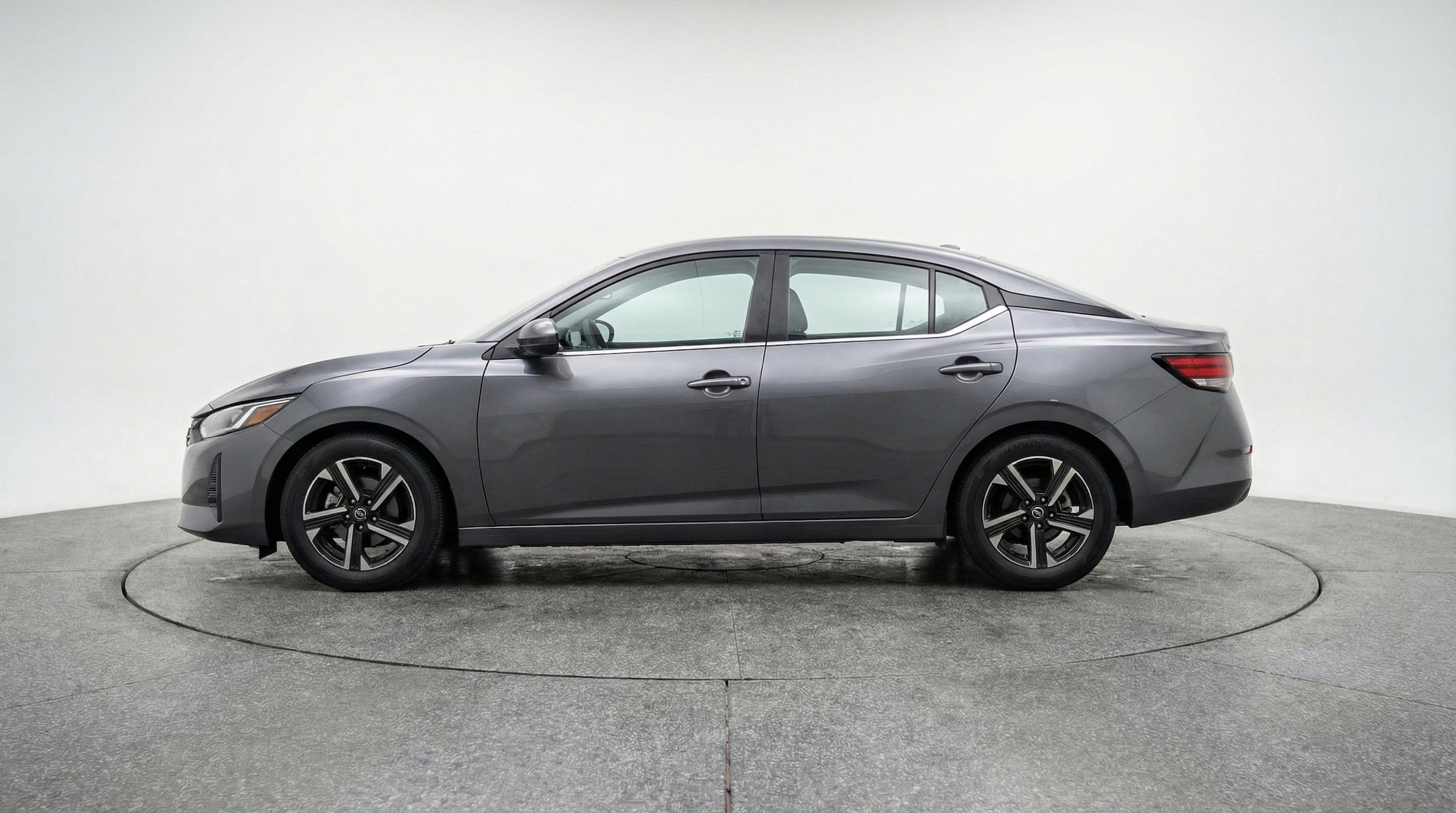 Thumbnail: 2025 Nissan Sentra - 5