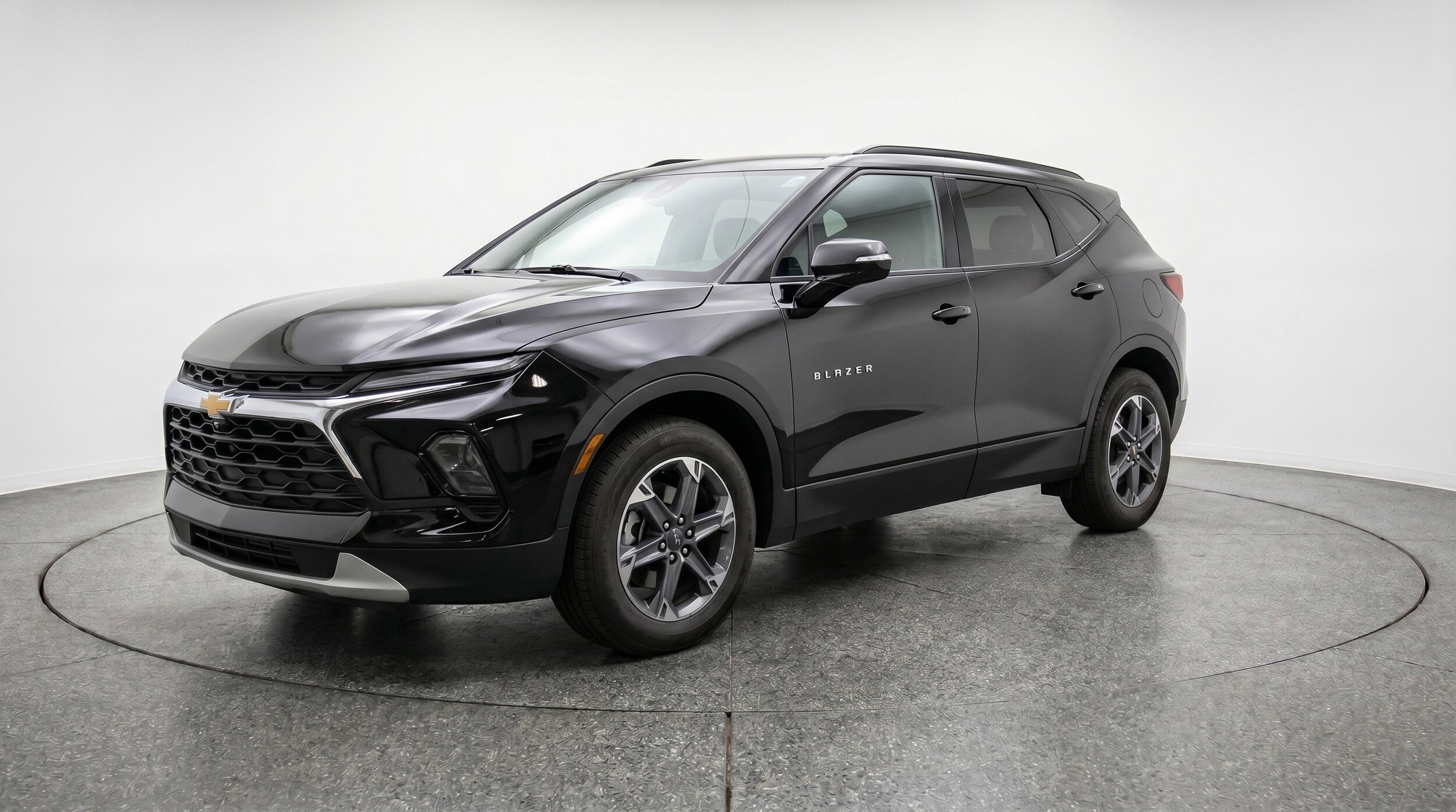 Thumbnail: 2025 Chevrolet Blazer - 3