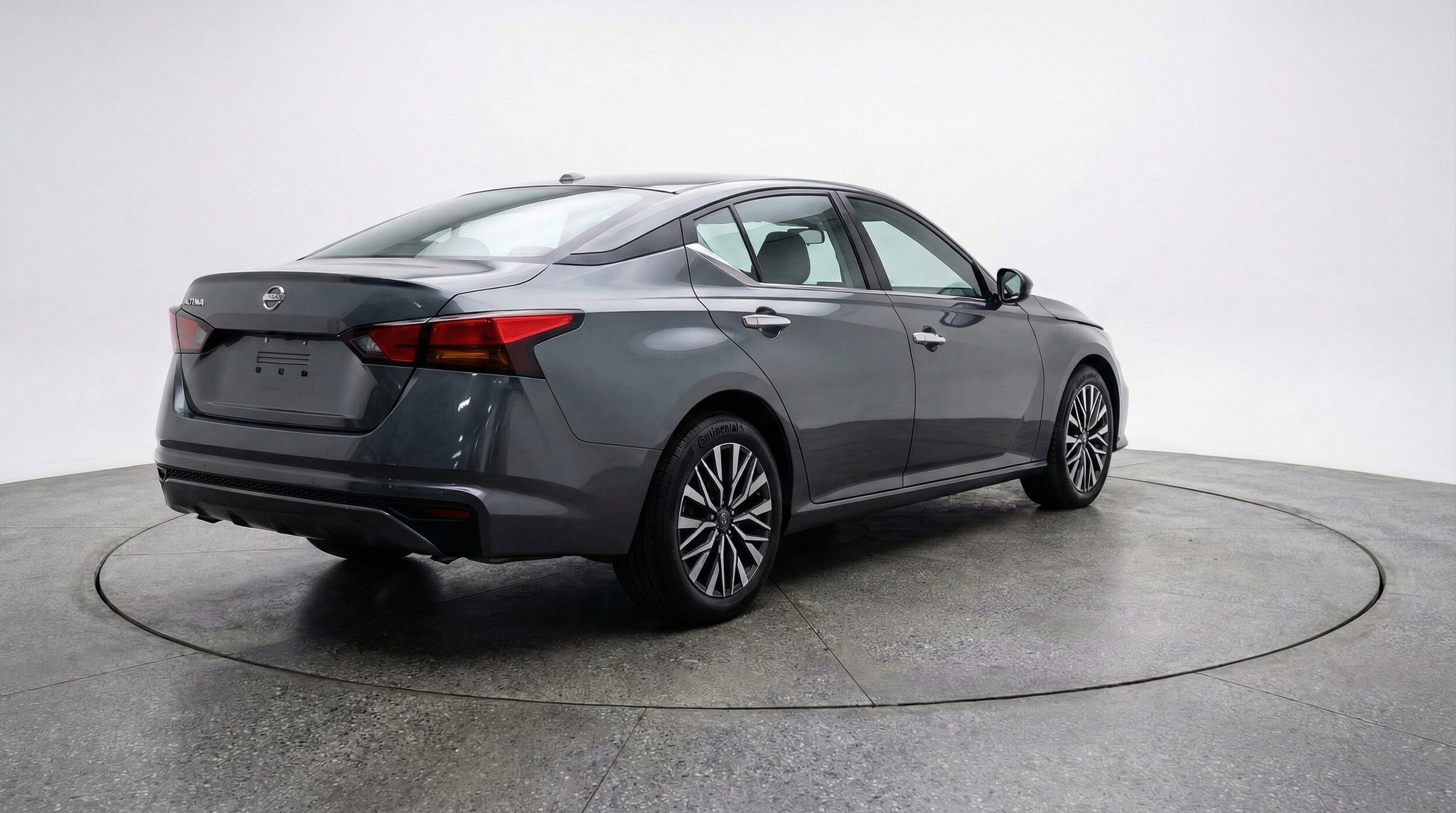 Thumbnail: 2025 Nissan Altima - 9