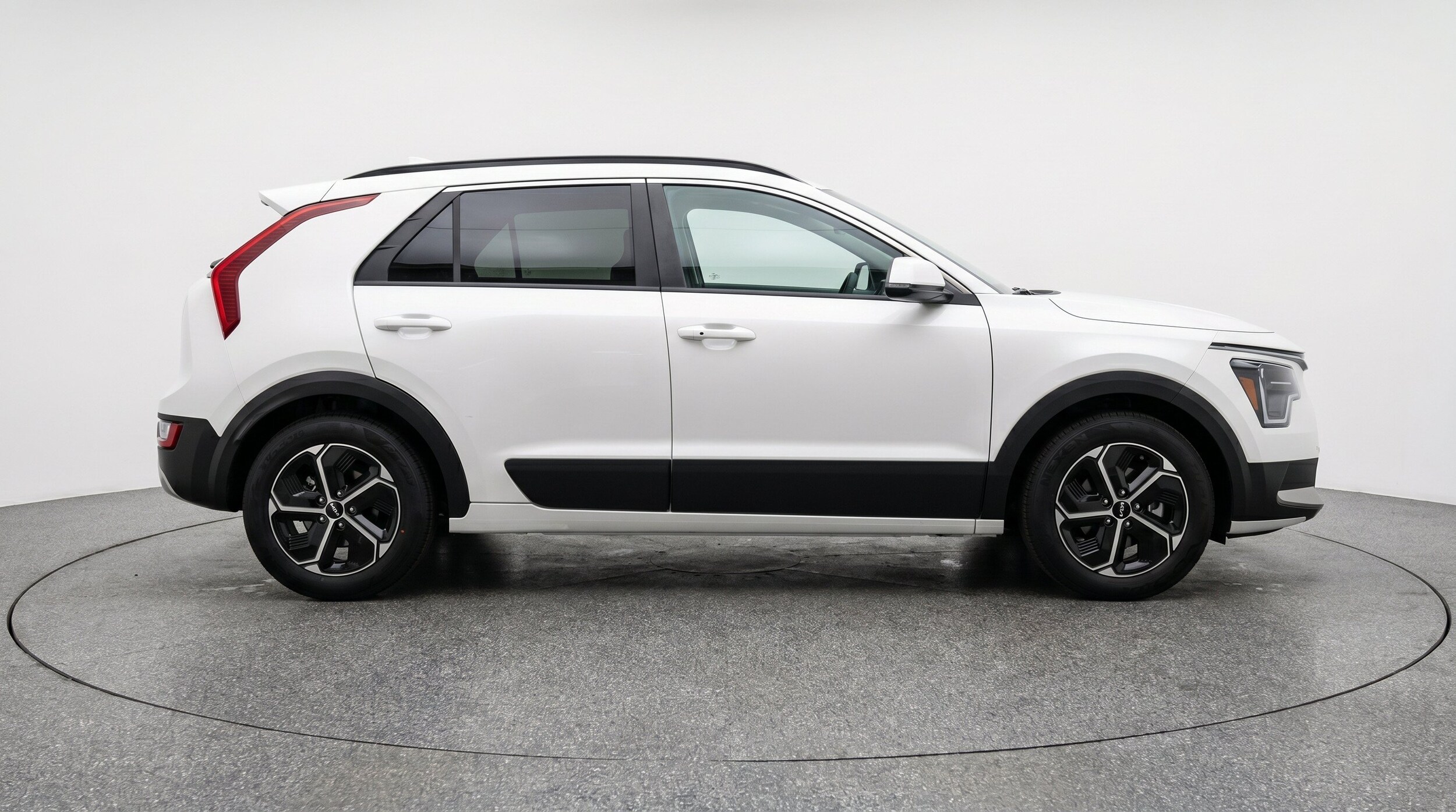 Thumbnail: 2026 Kia Niro - 11