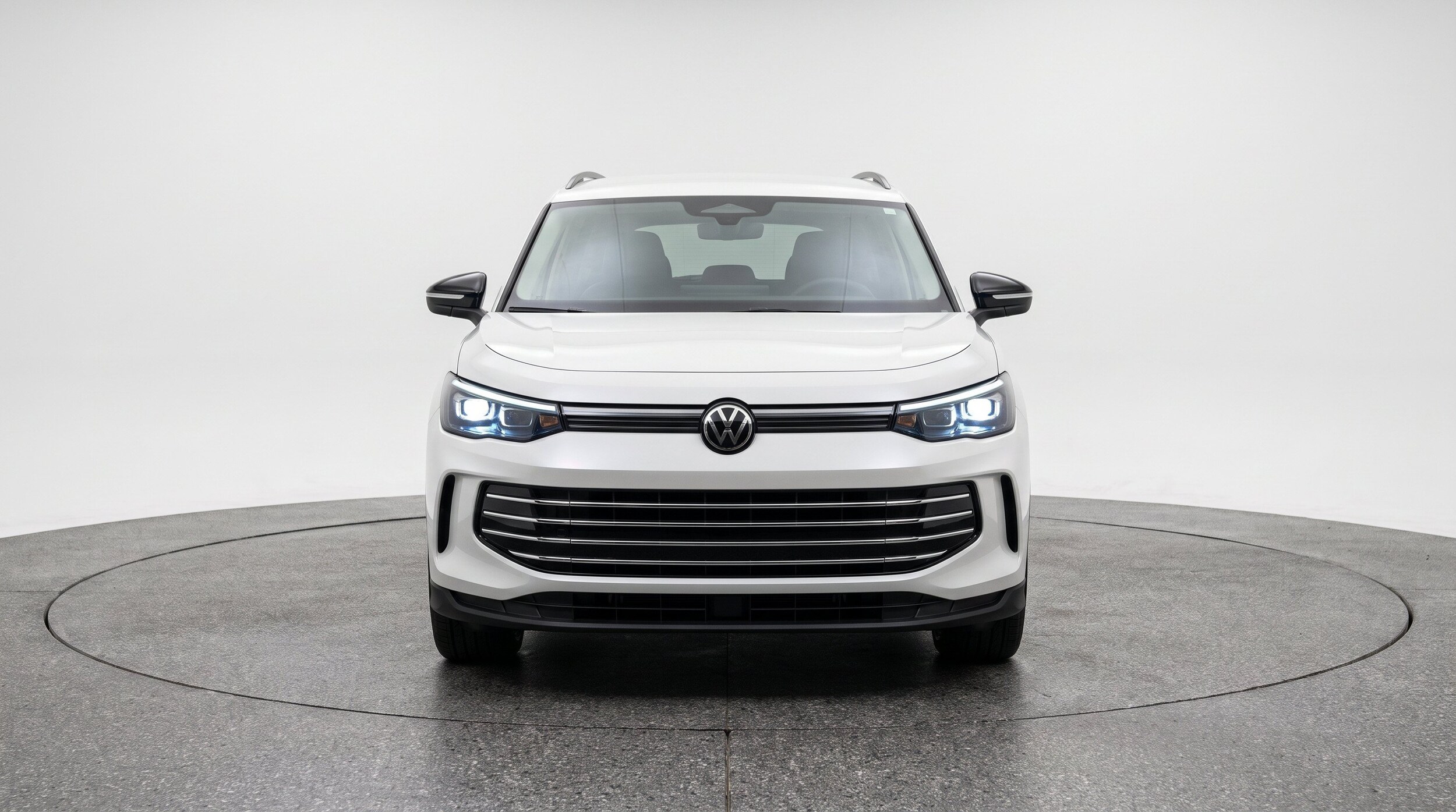 Thumbnail: 2026 Volkswagen Tiguan - 2