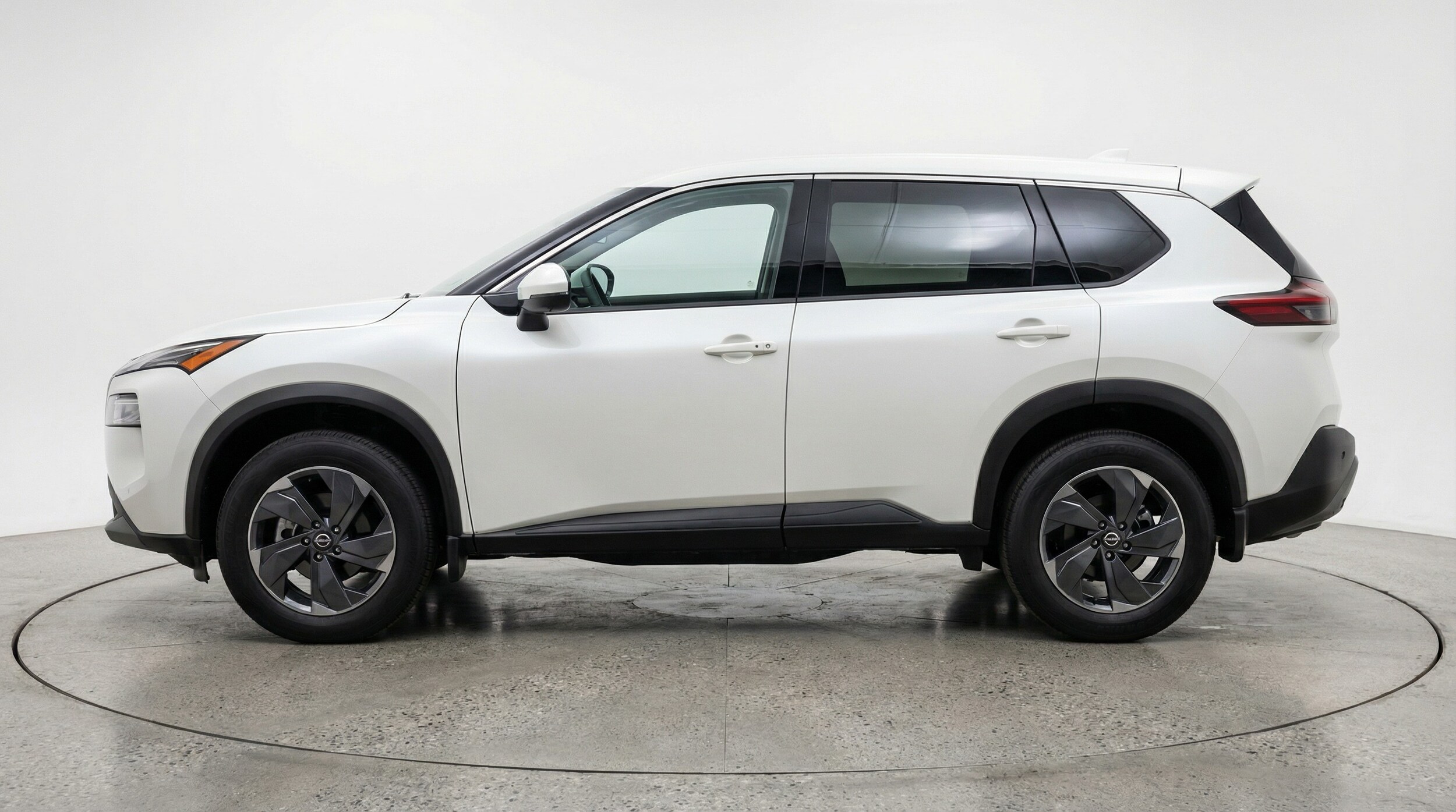 Thumbnail: 2025 Nissan Rogue - 4