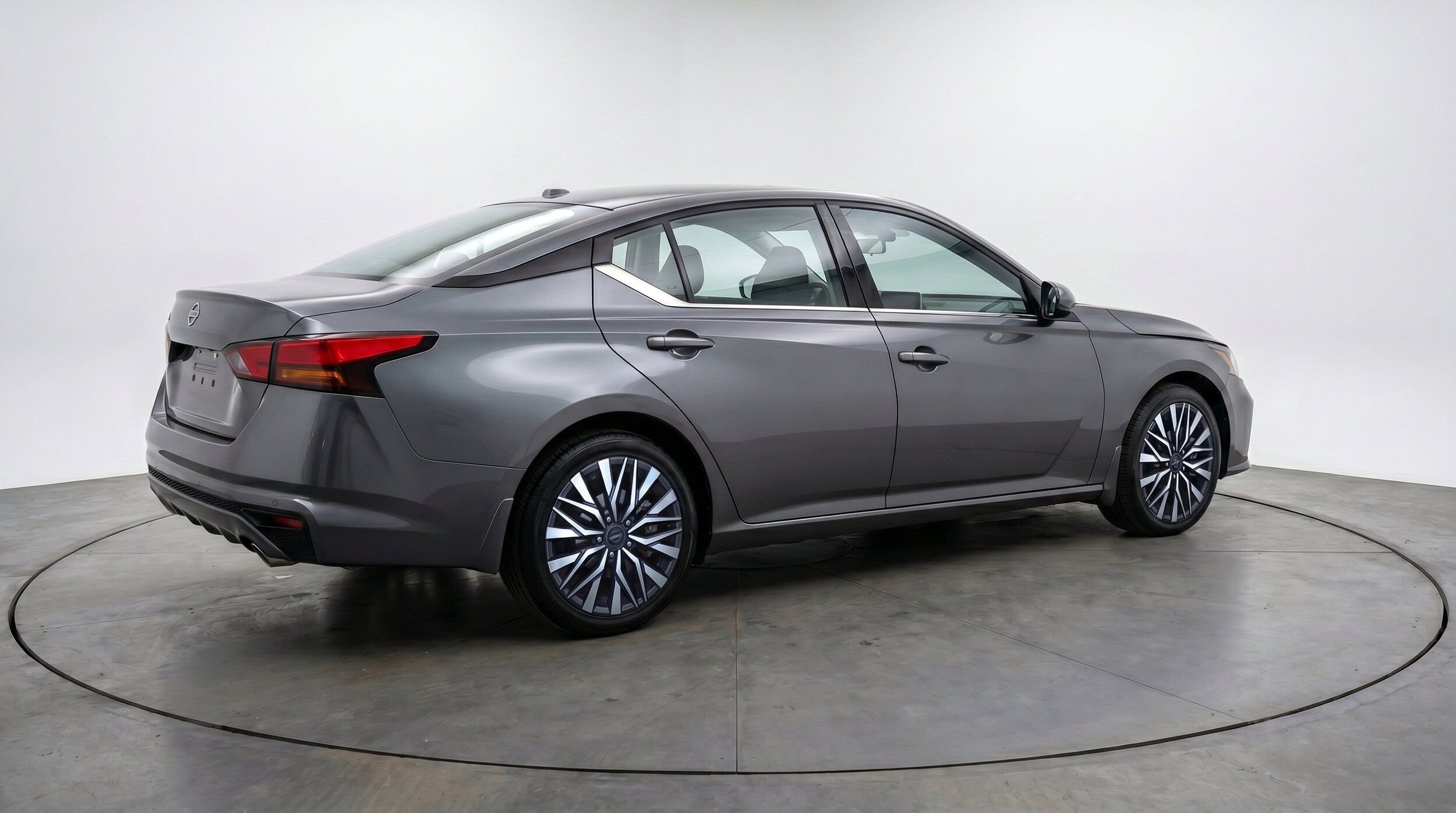 Thumbnail: 2025 Nissan Altima - 9
