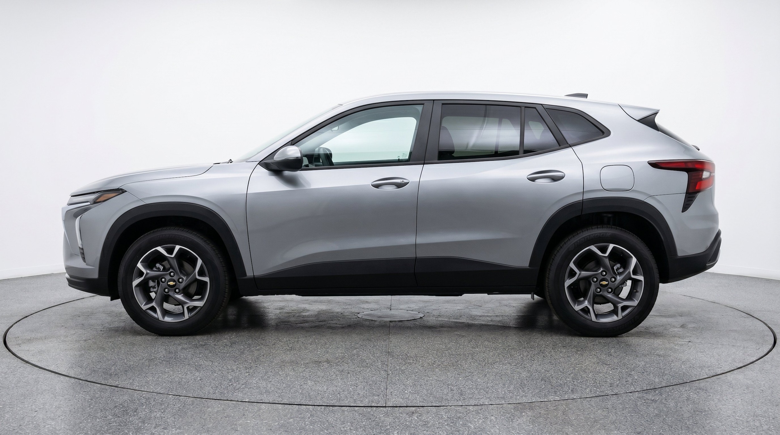 Thumbnail: 2025 Chevrolet Trax - 5