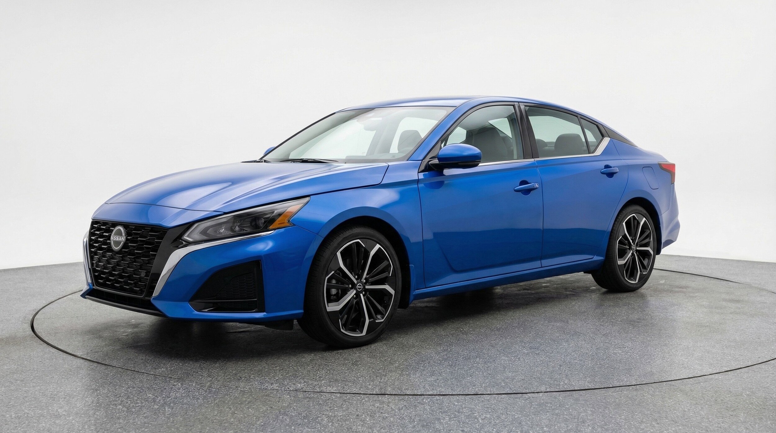 Thumbnail: 2025 Nissan Altima - 3