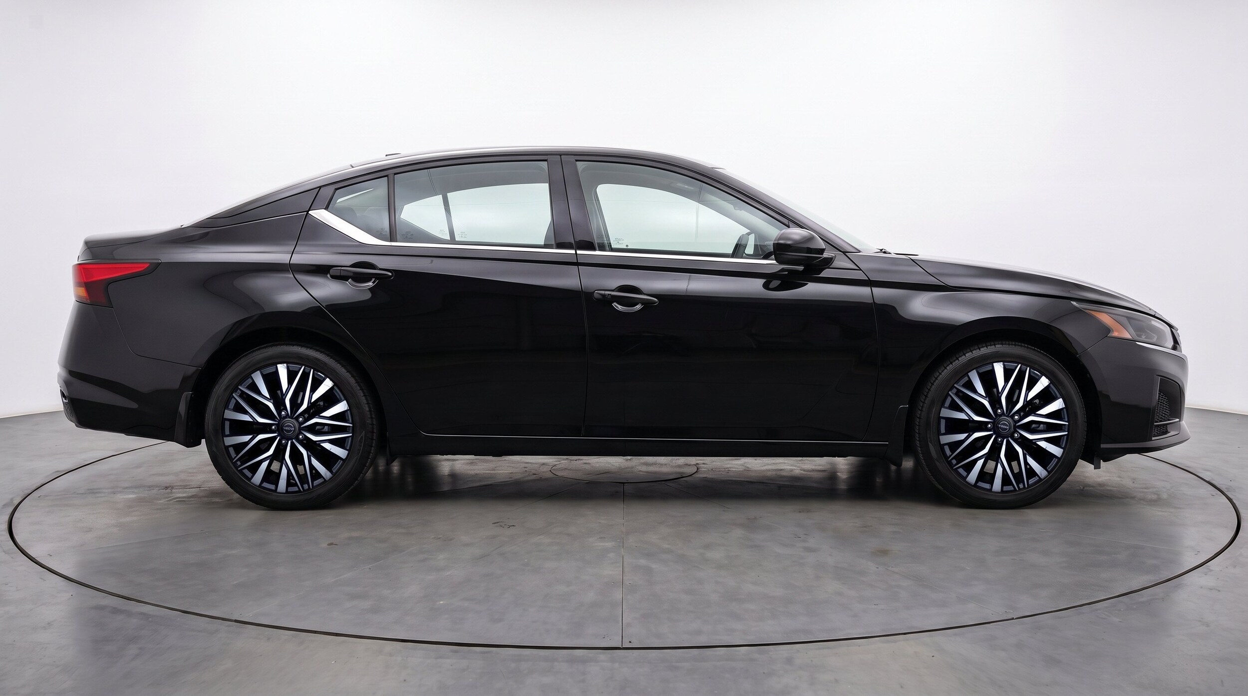 Thumbnail: 2025 Nissan Altima - 11