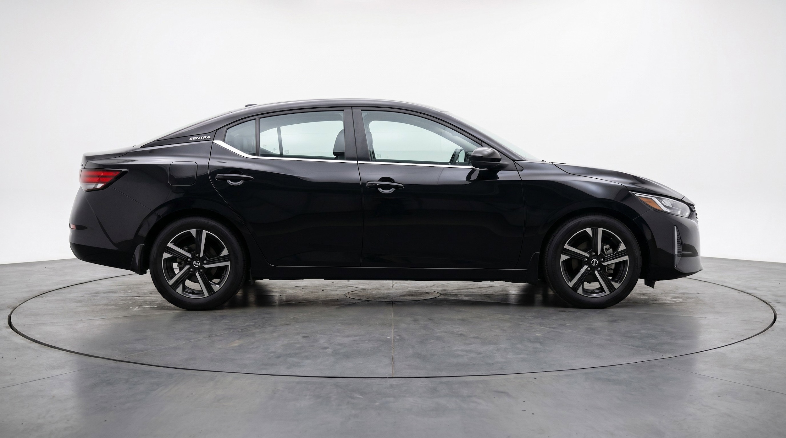 Thumbnail: 2025 Nissan Sentra - 11