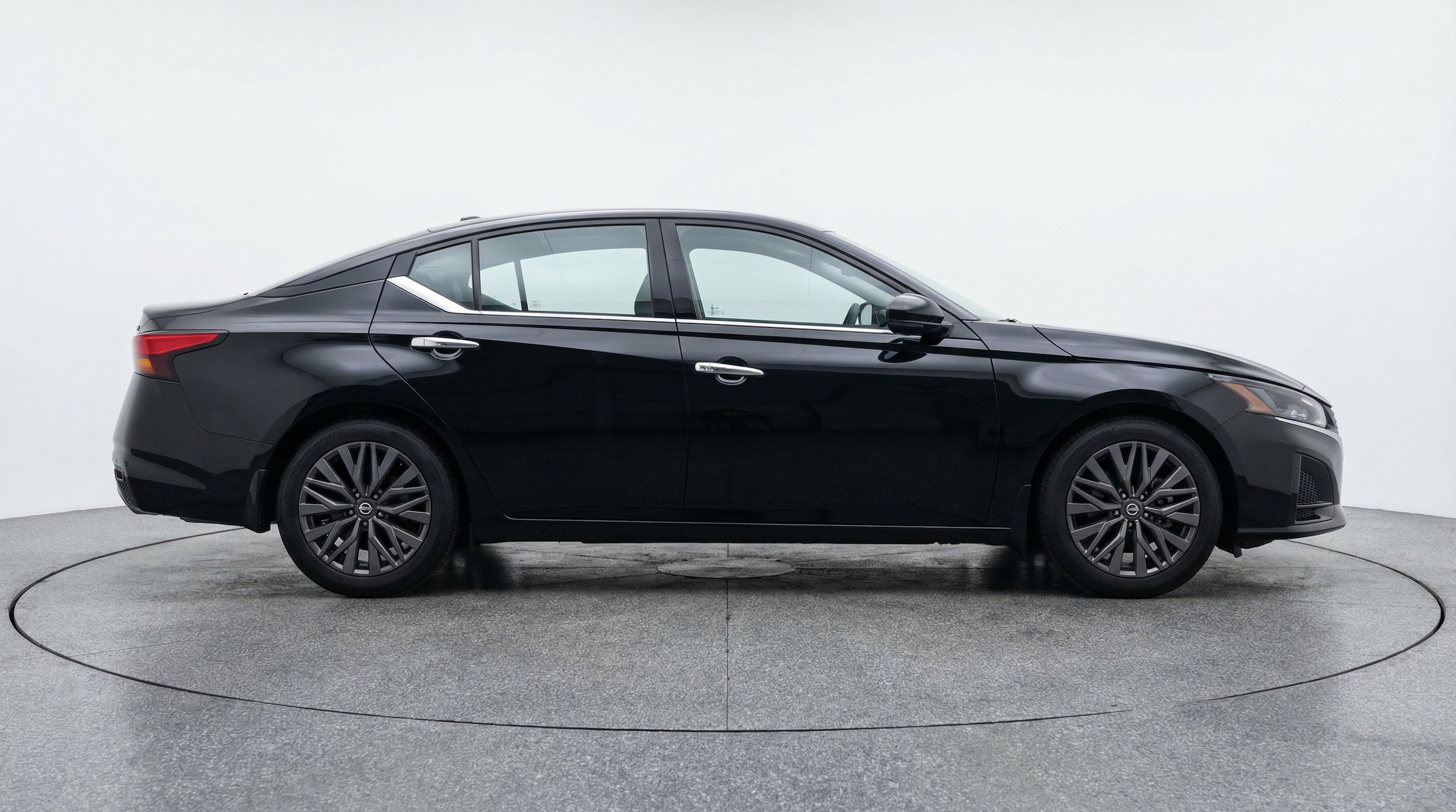 Thumbnail: 2025 Nissan Altima - 11
