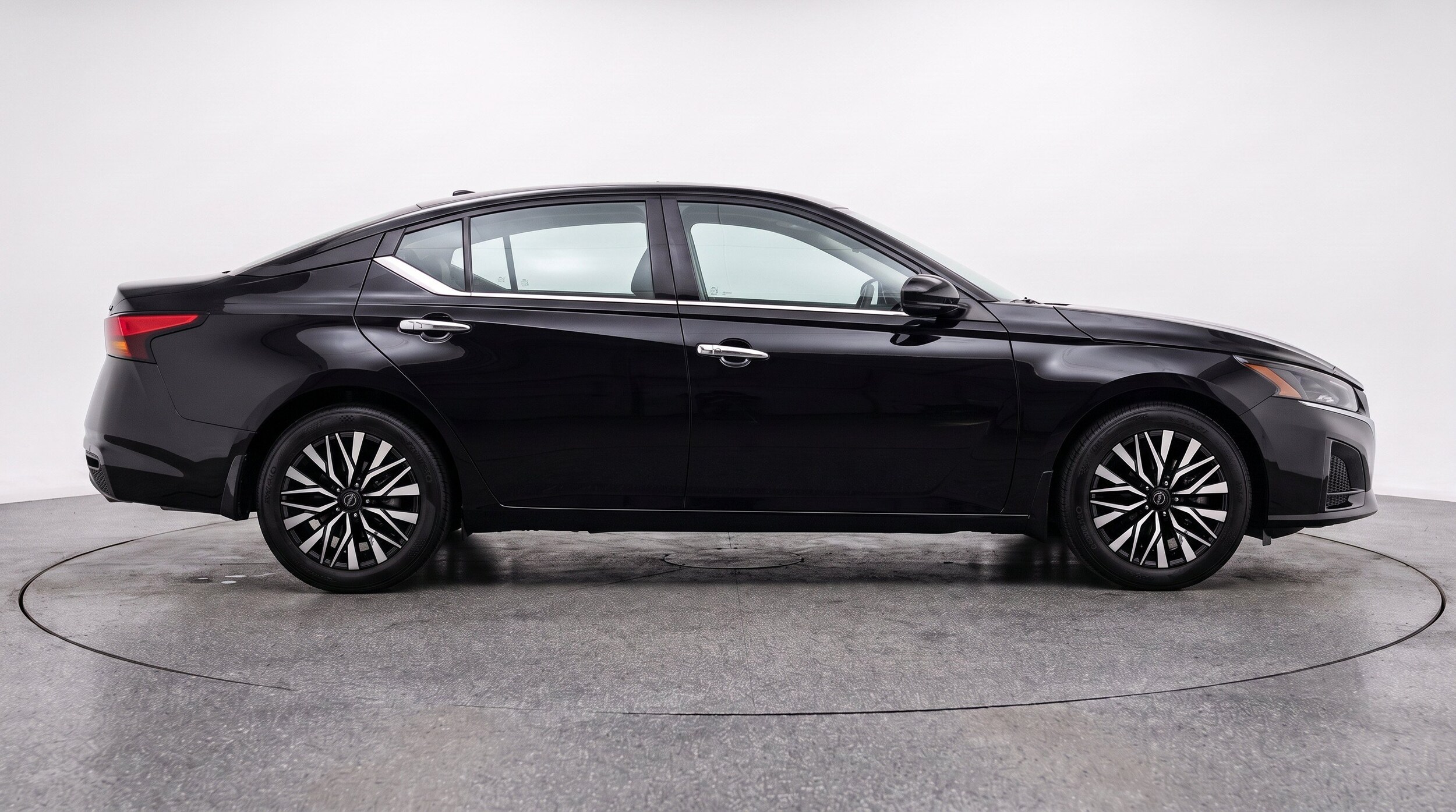 Thumbnail: 2025 Nissan Altima - 11