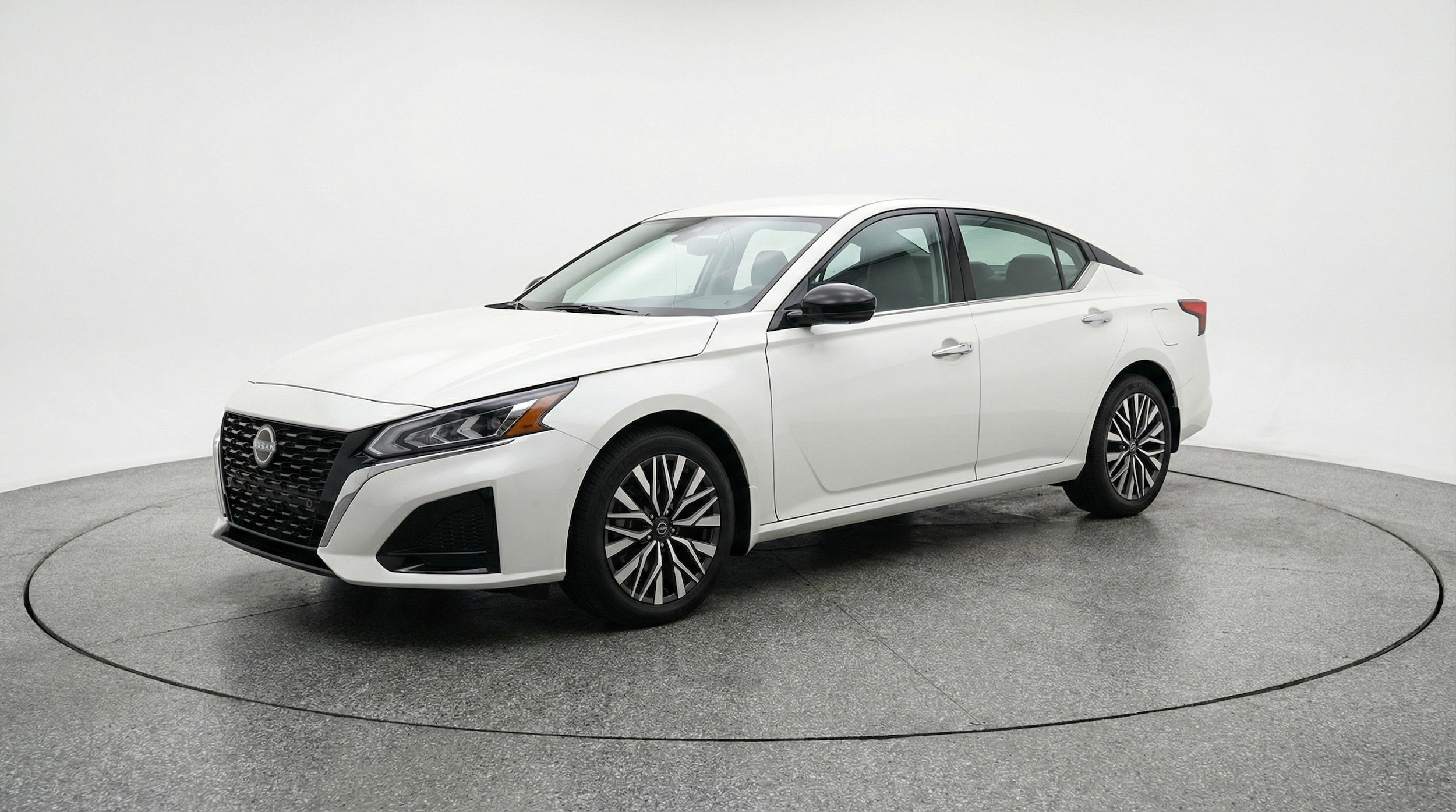 Thumbnail: 2025 Nissan Altima - 3