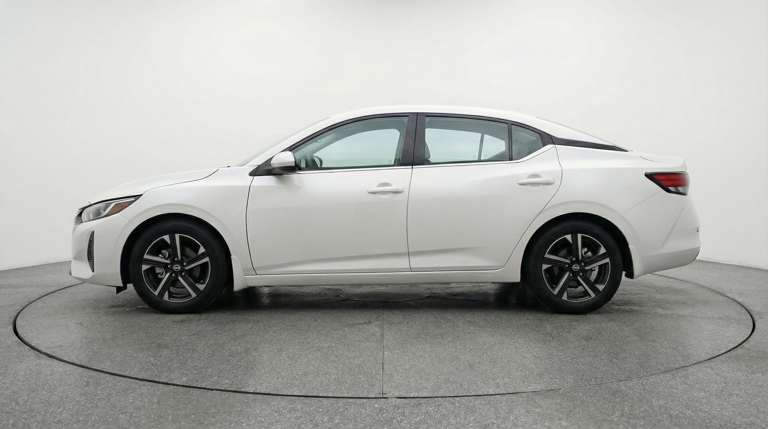 Thumbnail: 2025 Nissan Sentra - 5