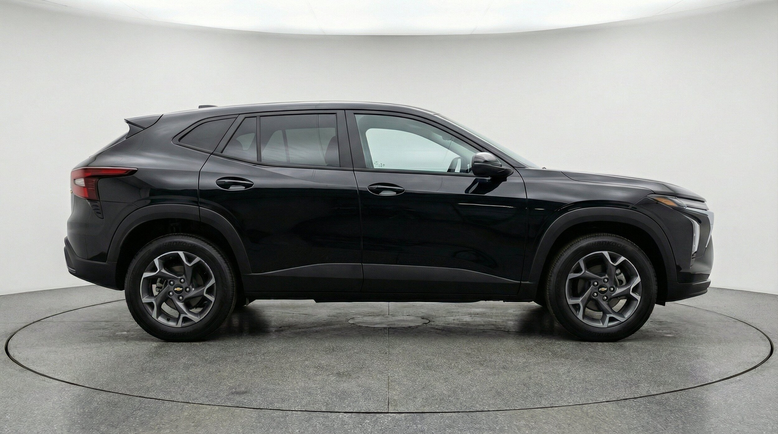 Thumbnail: 2025 Chevrolet Trax - 11