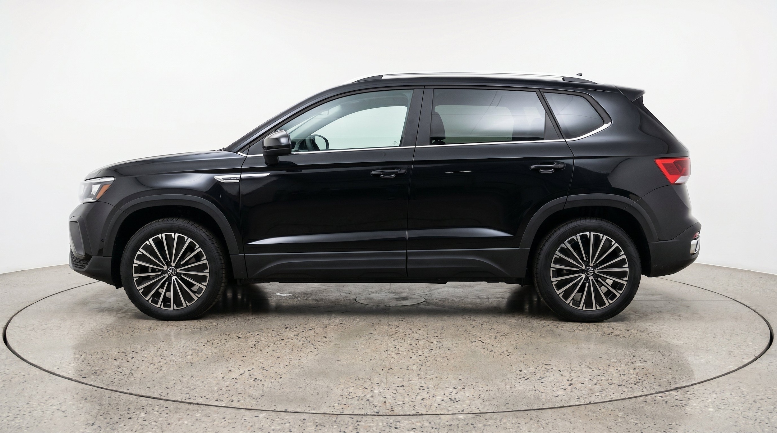 Thumbnail: 2026 Volkswagen Taos - 5