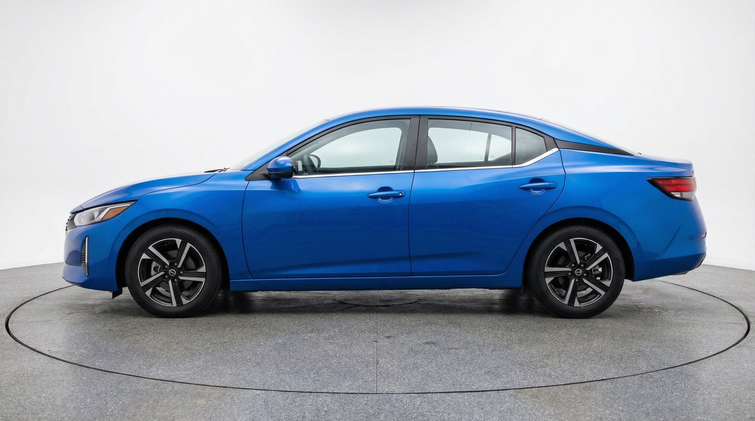 Thumbnail: 2025 Nissan Sentra - 5