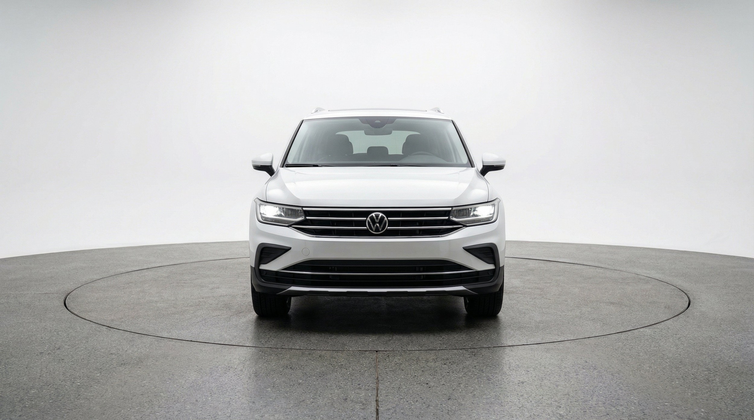 Thumbnail: 2026 Volkswagen Tiguan - 2