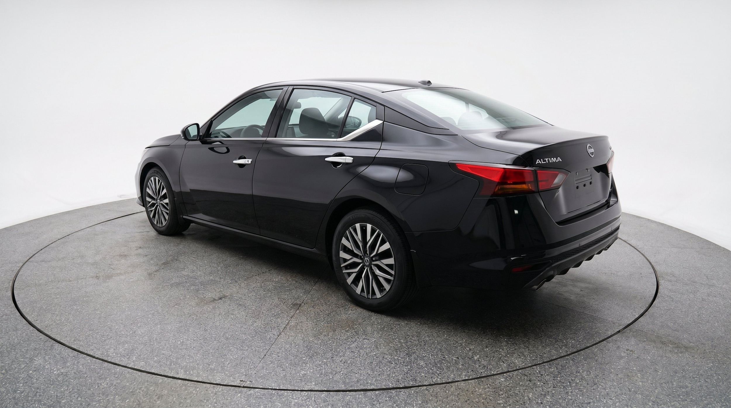 Thumbnail: 2025 Nissan Altima - 6