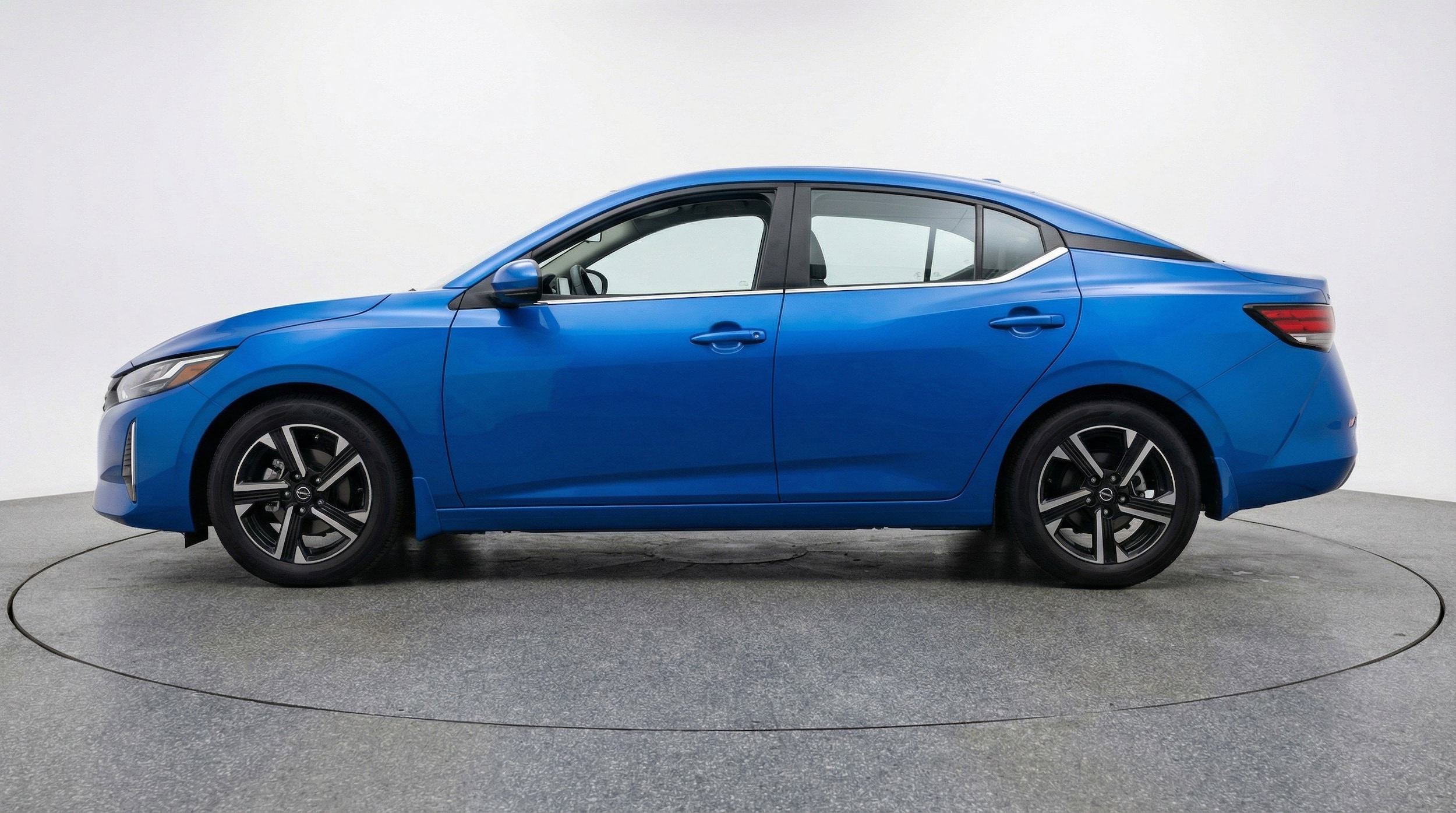 Thumbnail: 2025 Nissan Sentra - 5