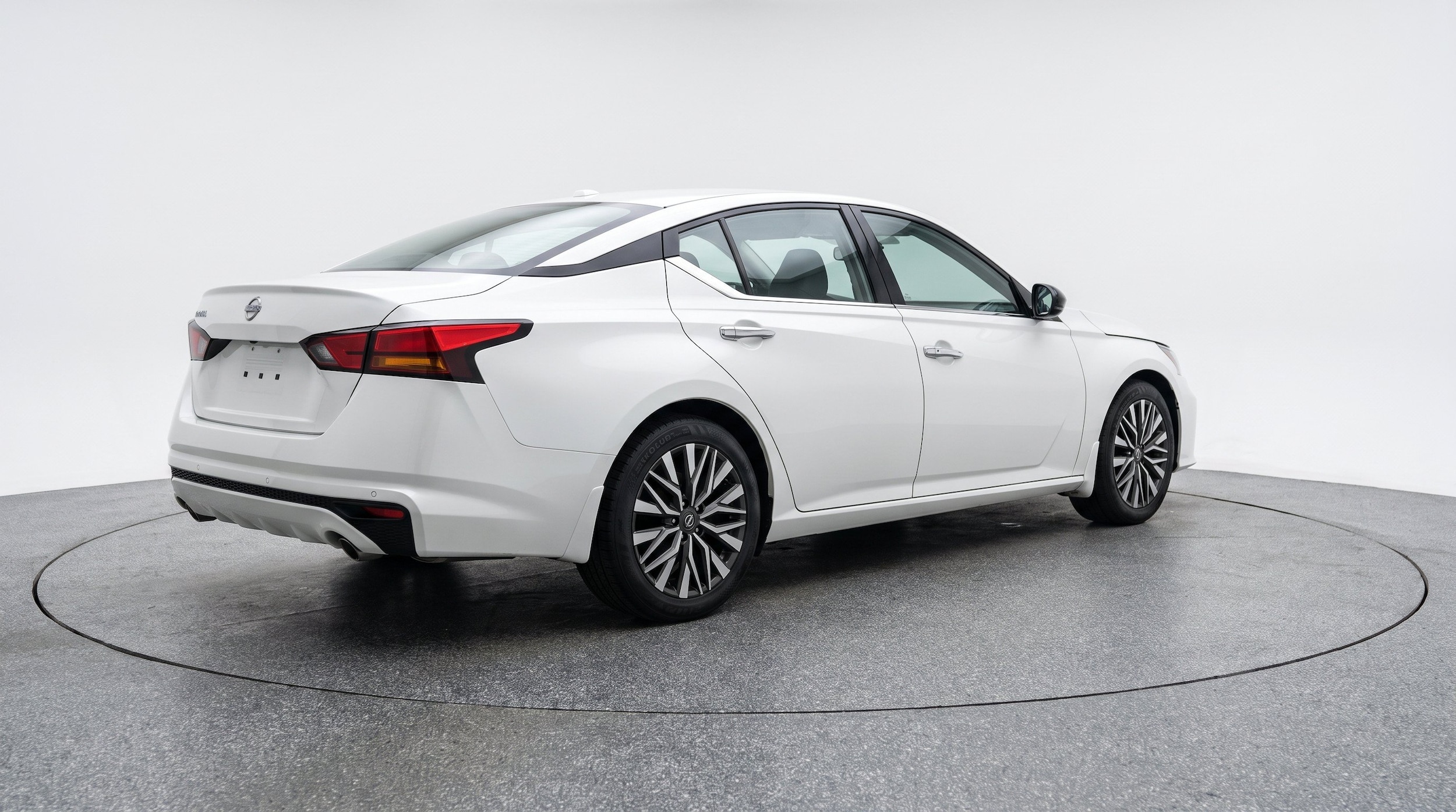 Thumbnail: 2025 Nissan Altima - 9