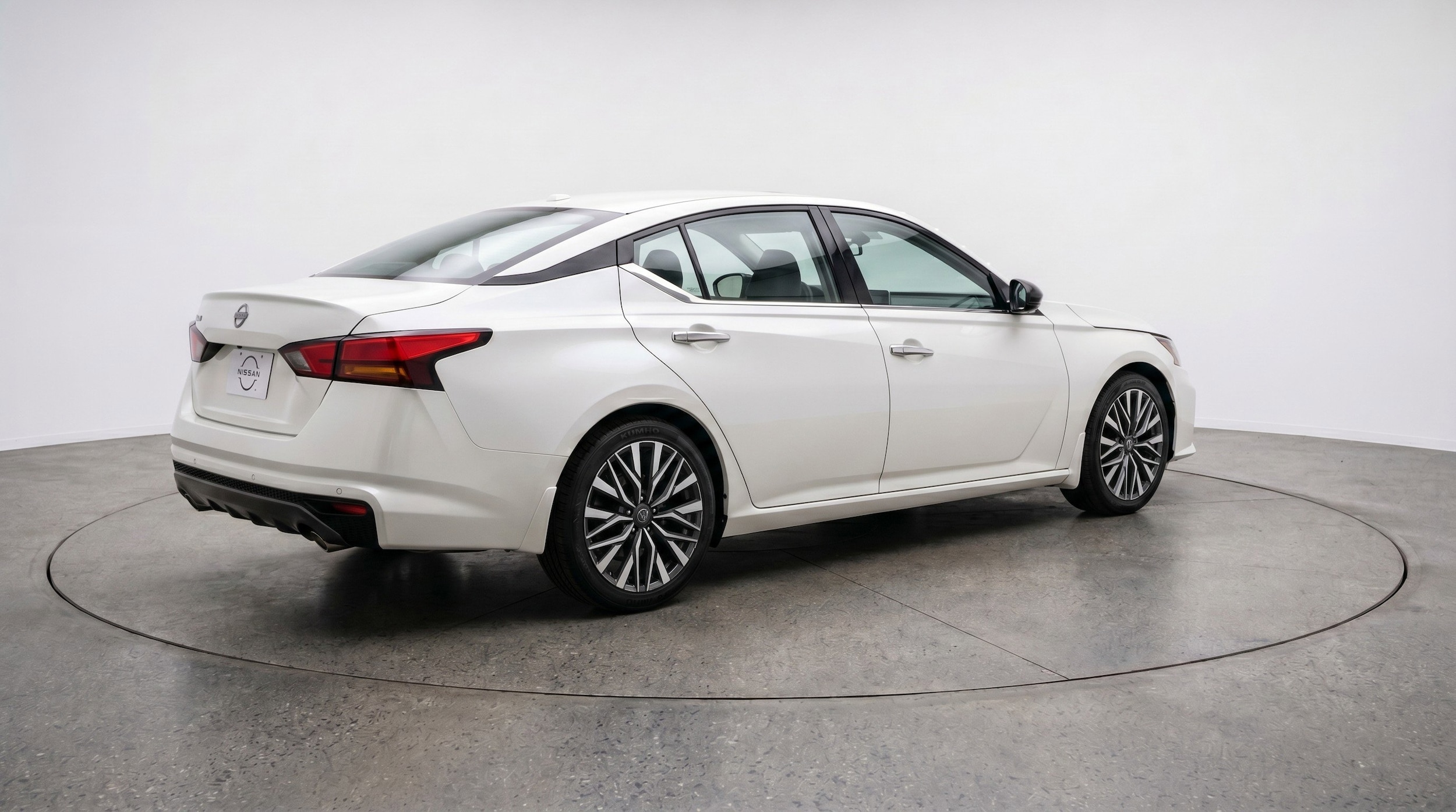 Thumbnail: 2025 Nissan Altima - 9