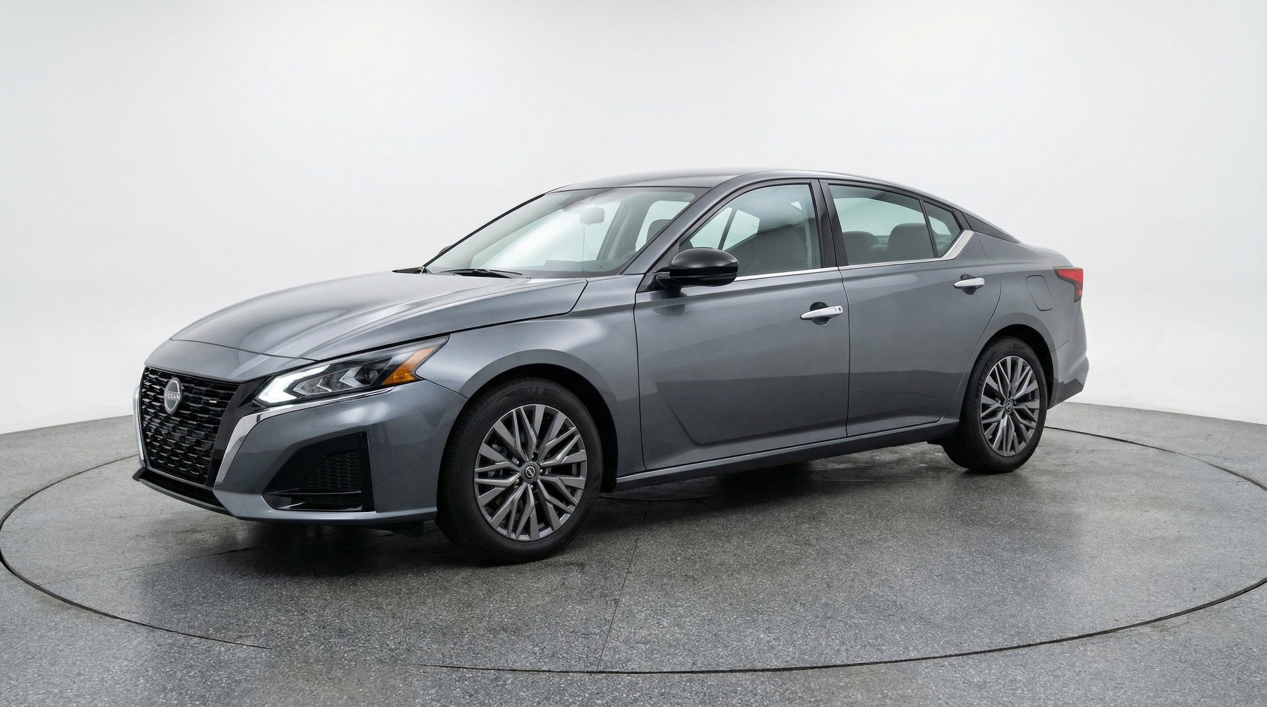 Thumbnail: 2025 Nissan Altima - 3