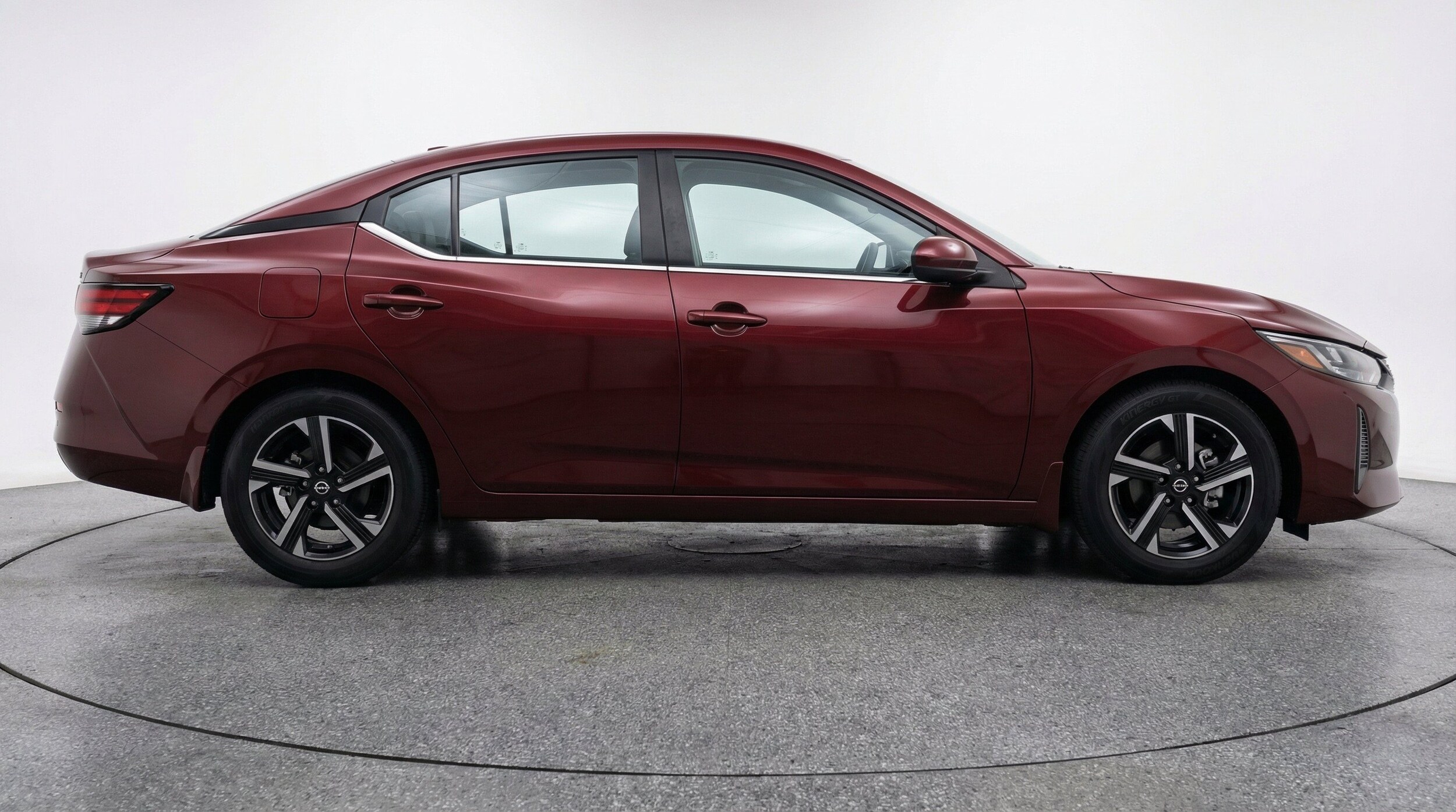 Thumbnail: 2025 Nissan Sentra - 11